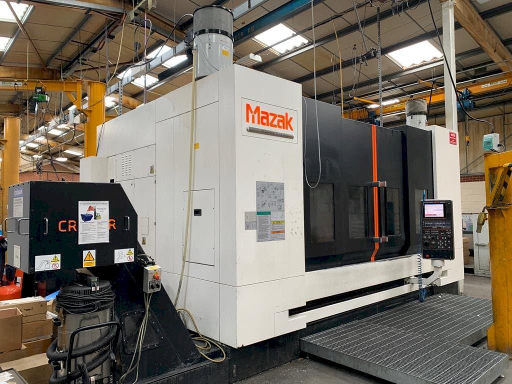 Mazak VTC-820/30 Mašinos vaizdas iš priekio