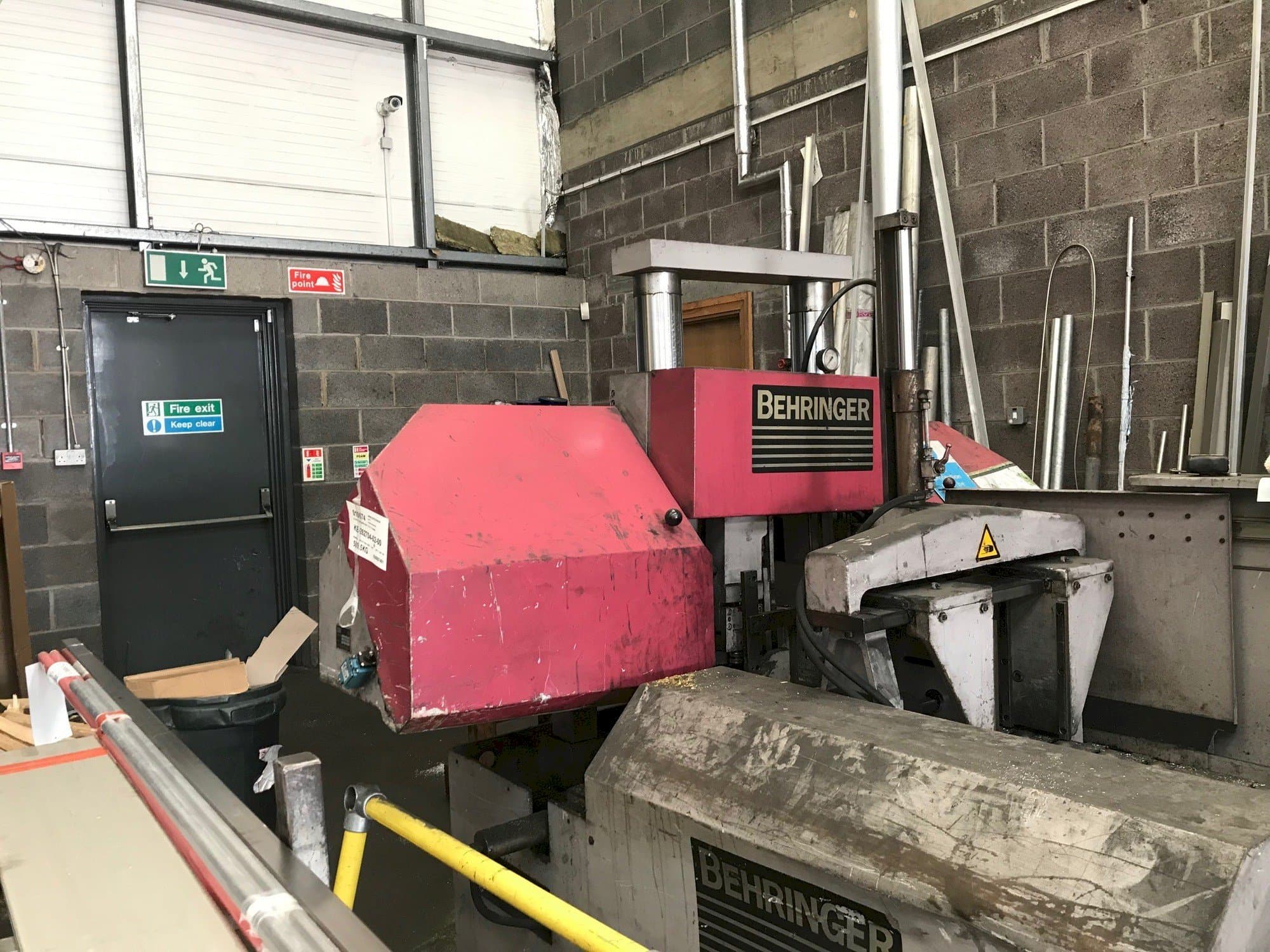 Behringer HBP303A Mašinos vaizdas iš priekio