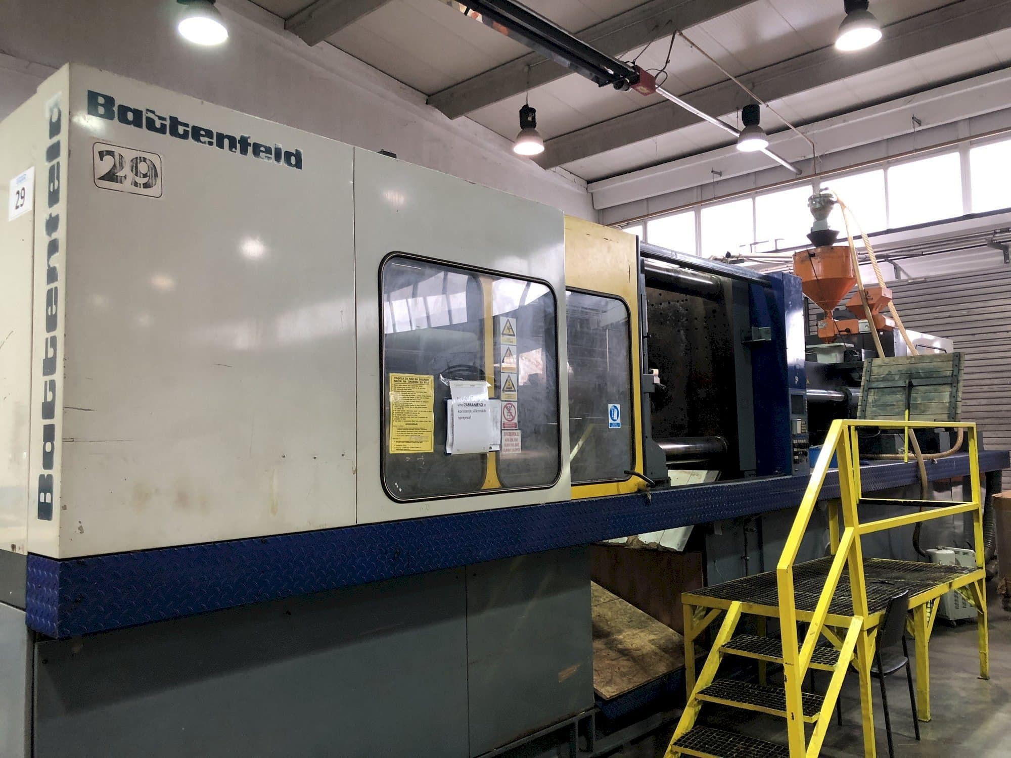 Battenfeld BA-T 6500/6300 Mašinos vaizdas iš priekio