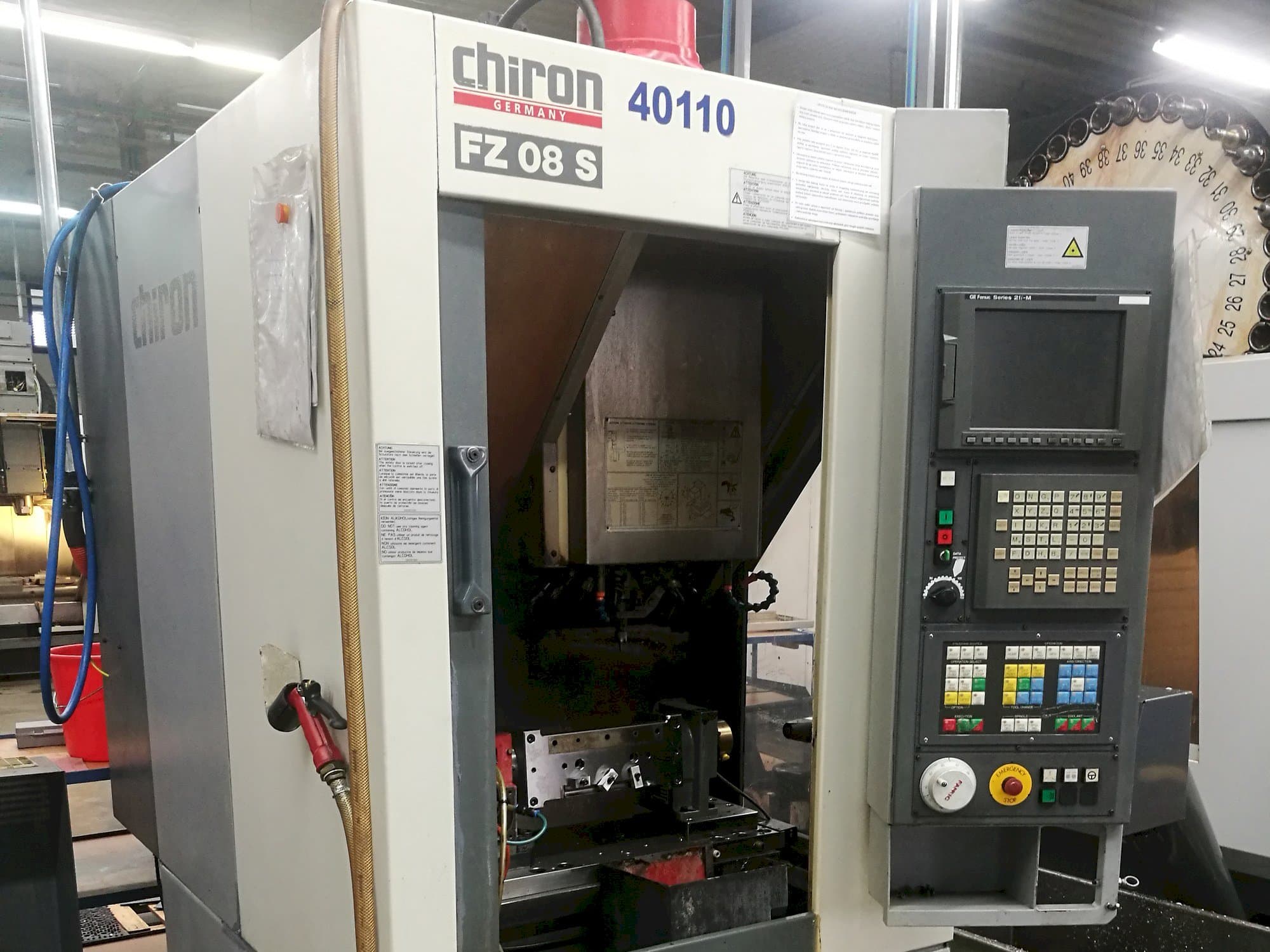 CHIRON FZ08S Mašinos vaizdas iš priekio