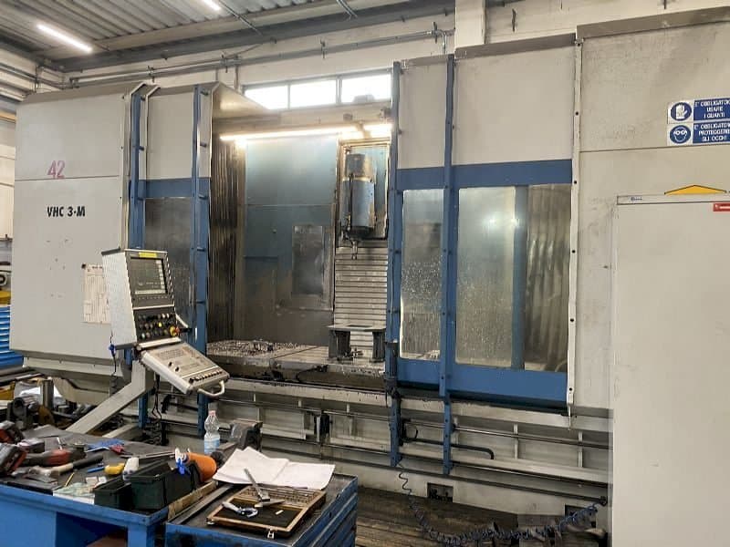 AXA VHC 3M/2E Mašinos vaizdas iš priekio