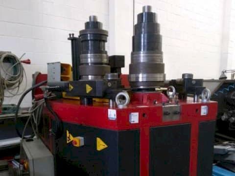 Tauring Alpha 160 Mašinos vaizdas iš priekio