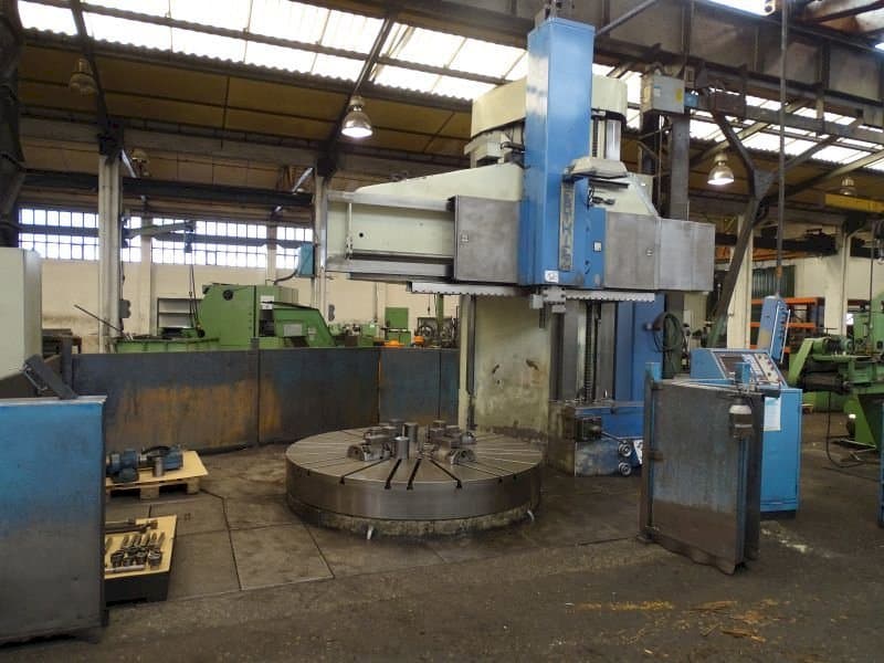 Berthiez									 BM 225 Mašinos vaizdas iš priekio