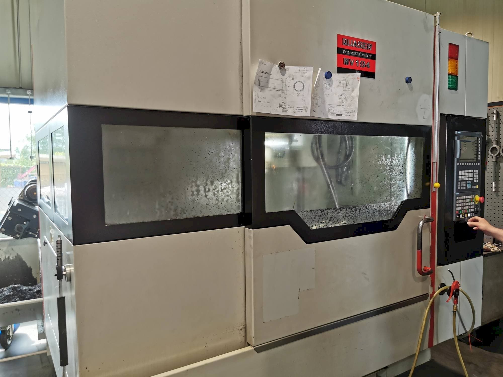 Quaser MV154APC/P12 Mašinos vaizdas iš priekio