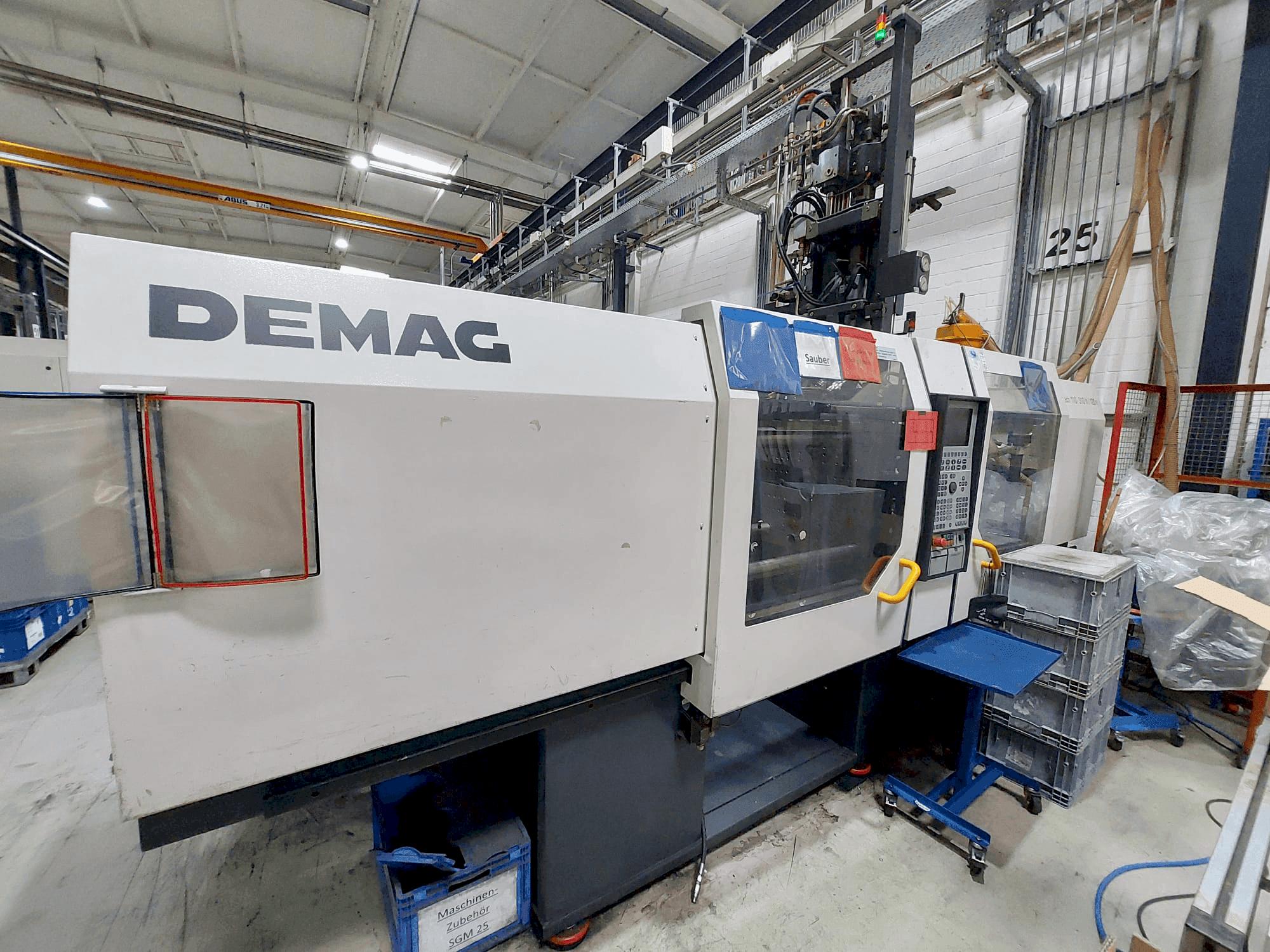 DEMAG Ergo-Tech 110-310H-120V Mašinos vaizdas iš priekio