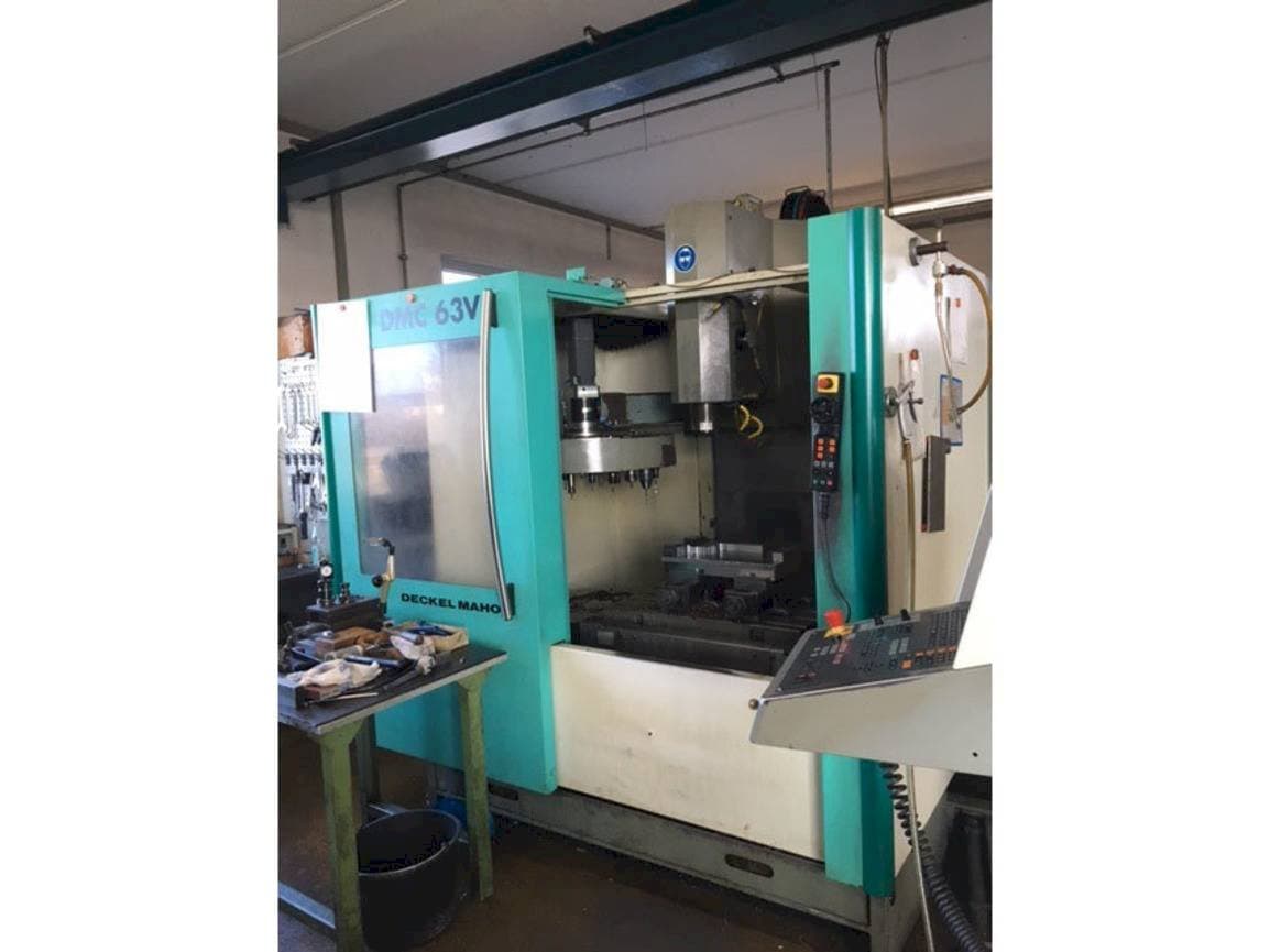 DMC DMC 63V Mašinos vaizdas iš priekio