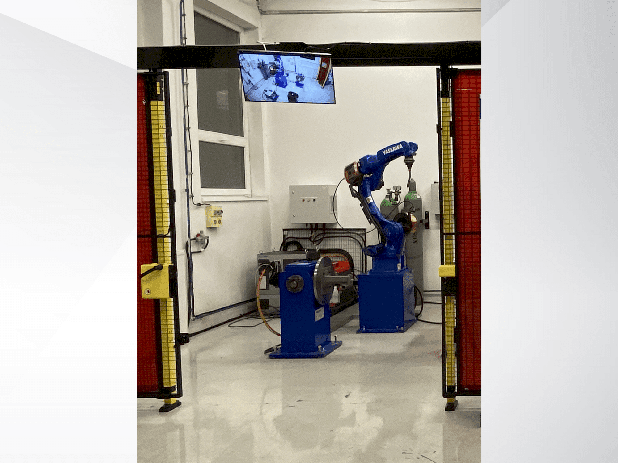 Yaskawa Motoman AR1440 Mašinos vaizdas iš priekio