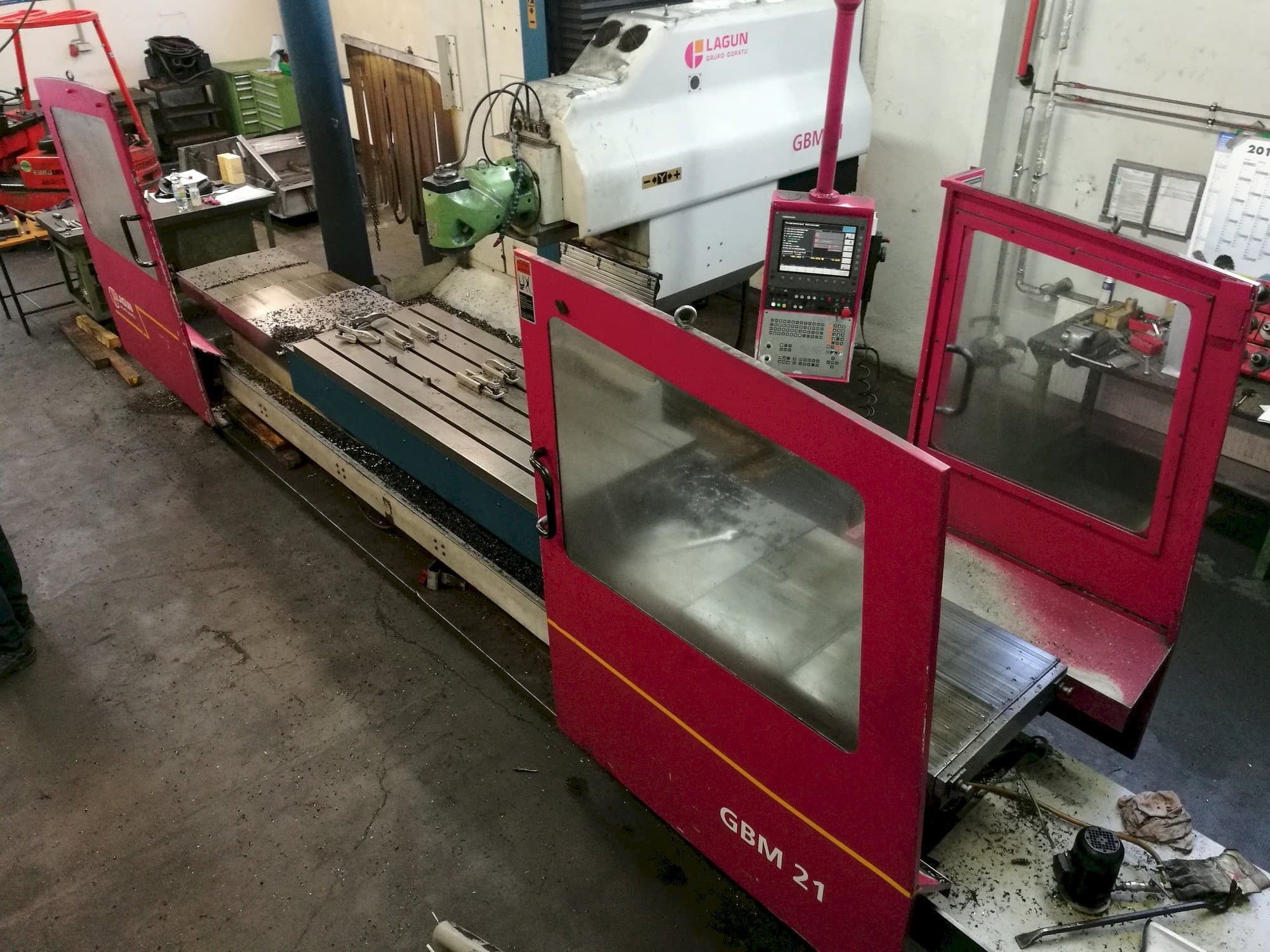 LAGUN GBM 21 Mašinos vaizdas iš priekio