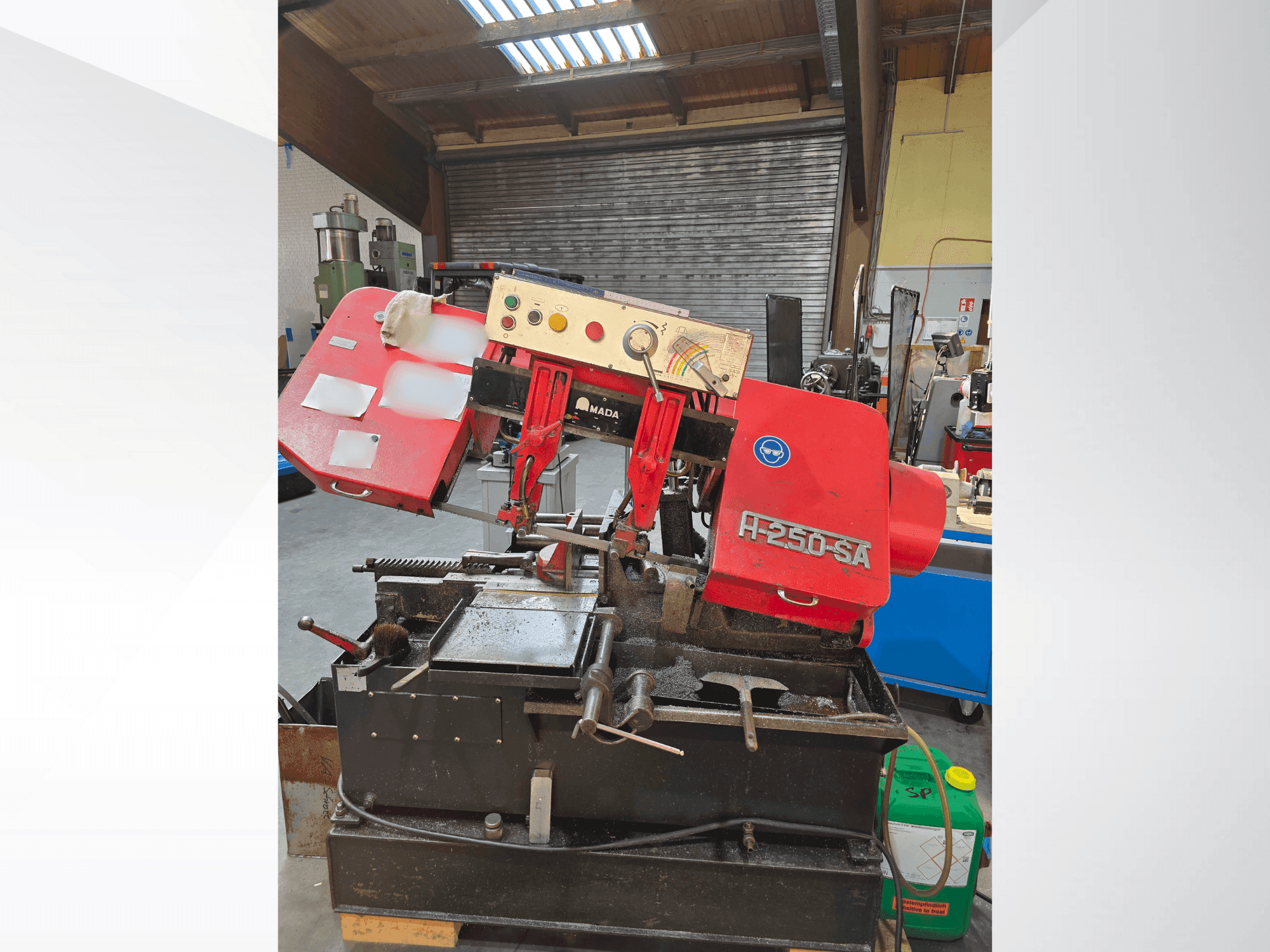 AMADA H-250SA Mašinos vaizdas iš priekio
