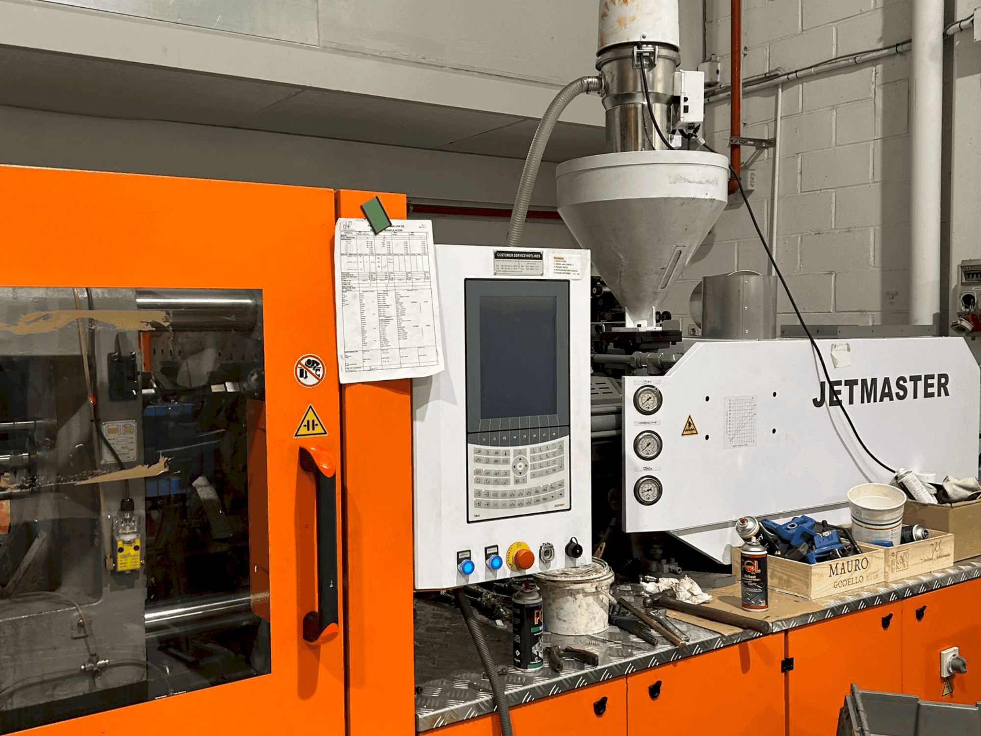 CHEN HSONG JM200-MK6e Mašinos vaizdas iš priekio