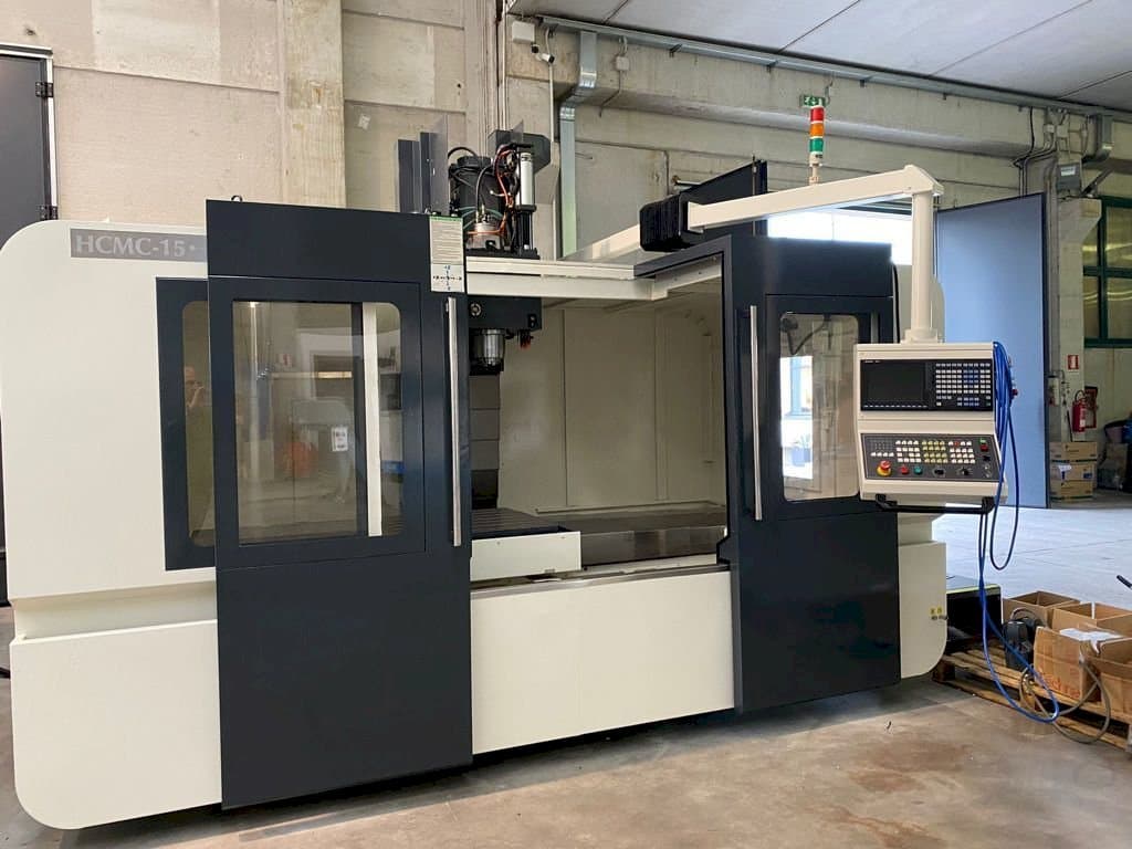 Hartford HCMC-15 Mašinos vaizdas iš priekio