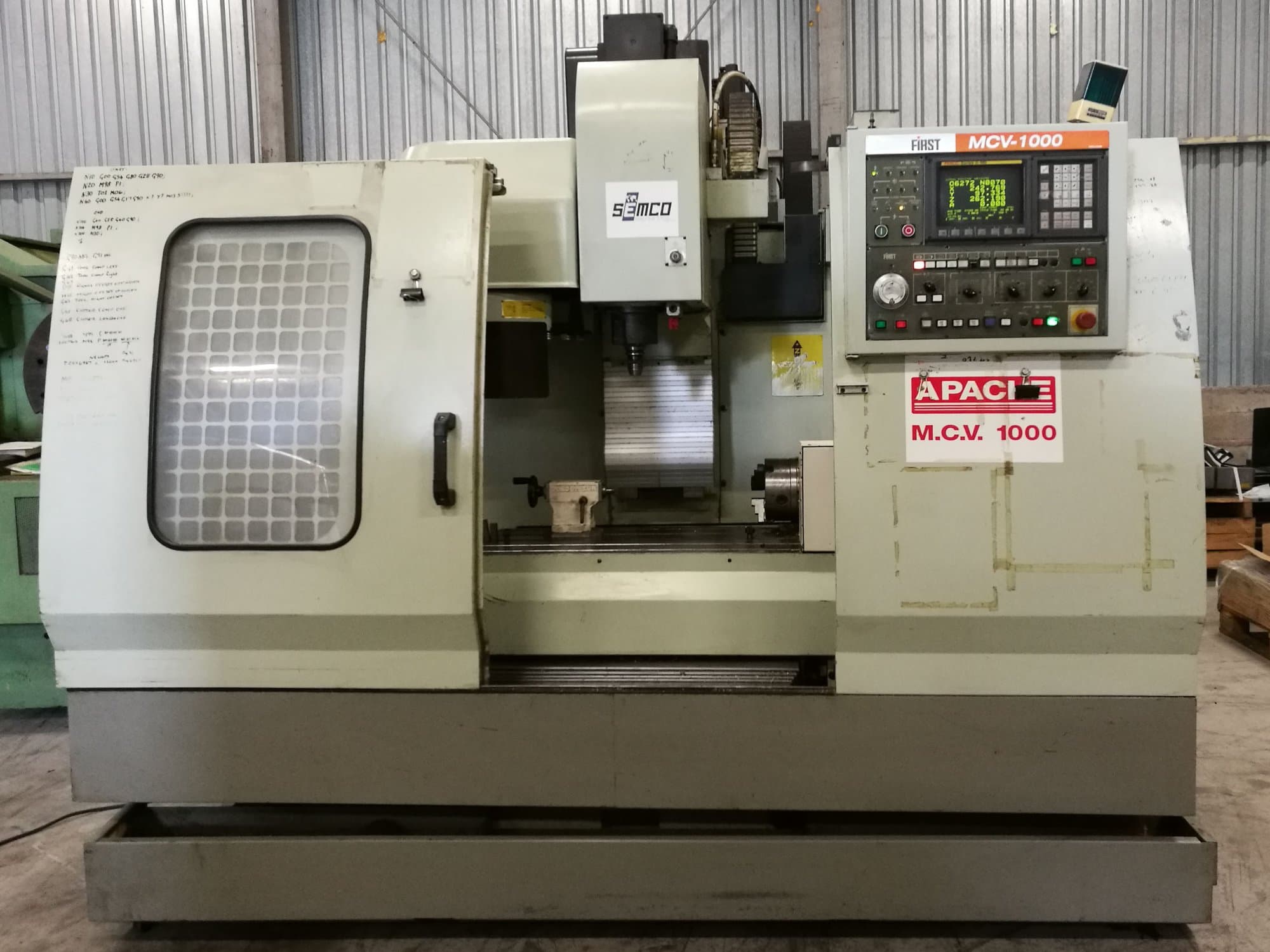 FIRST MCV-1000 Mašinos vaizdas iš priekio