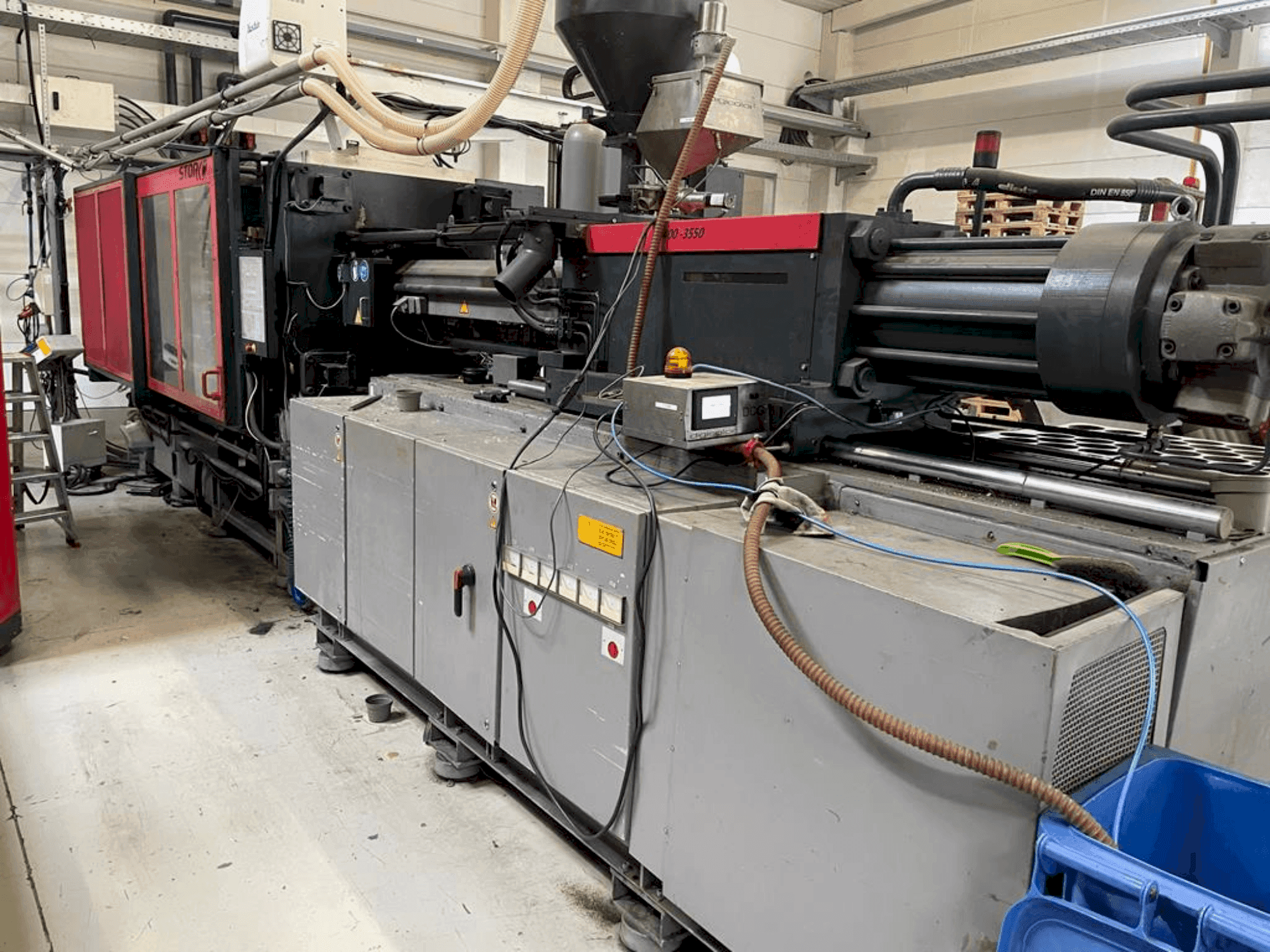 STORK SXS 4400-3550 Mašinos vaizdas iš priekio