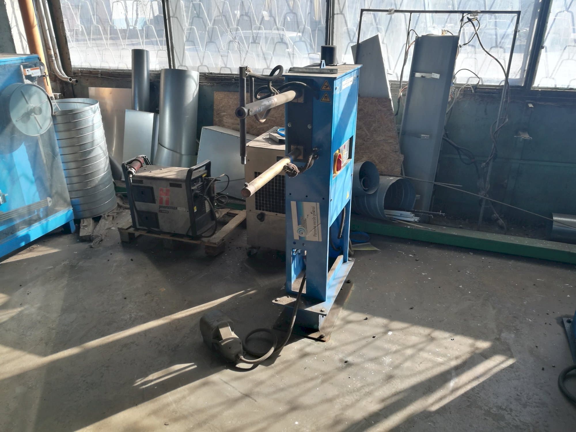 TECNA 4611N Mašinos vaizdas iš priekio