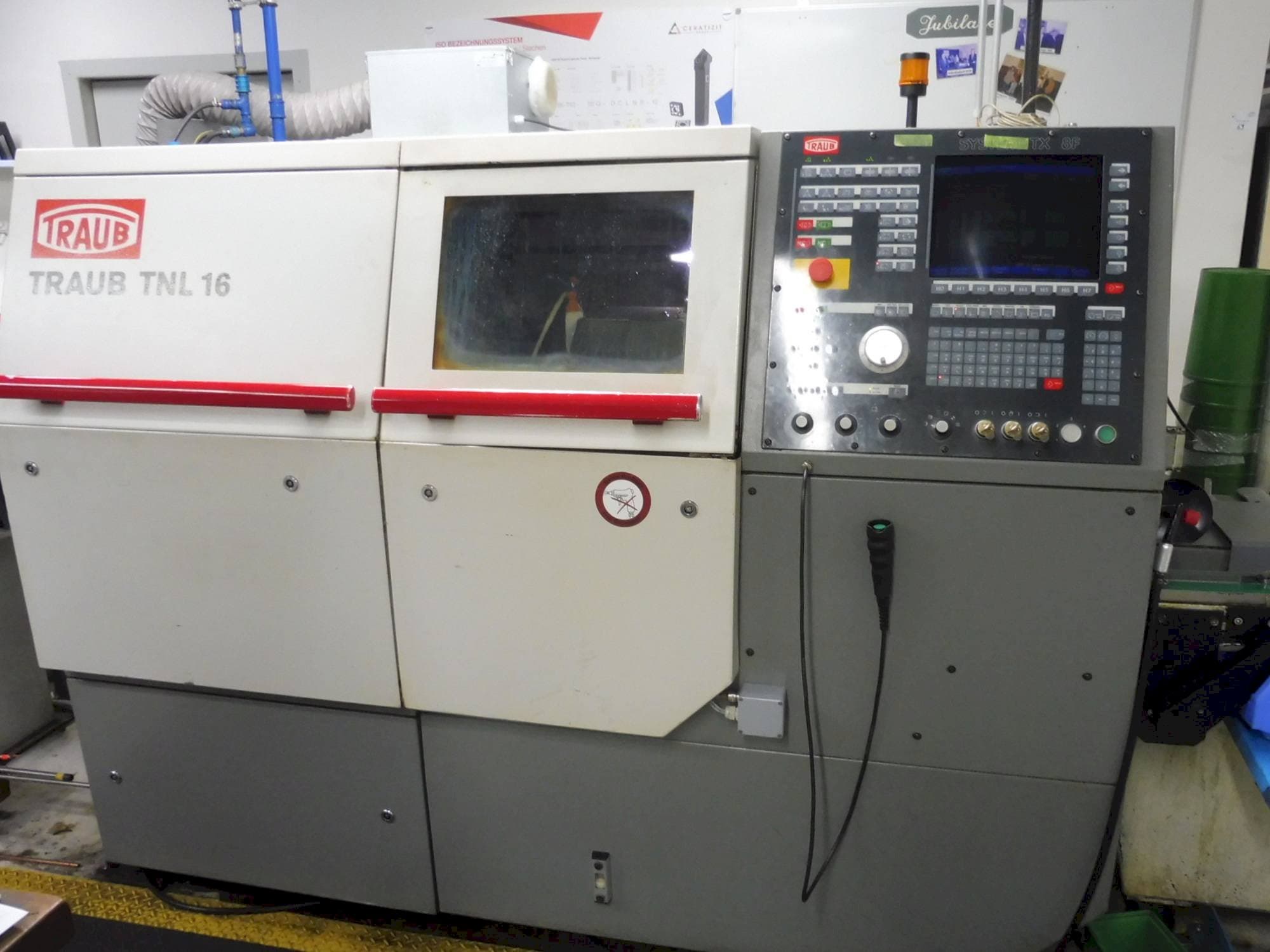 TRAUB TNL 16 Mašinos vaizdas iš priekio