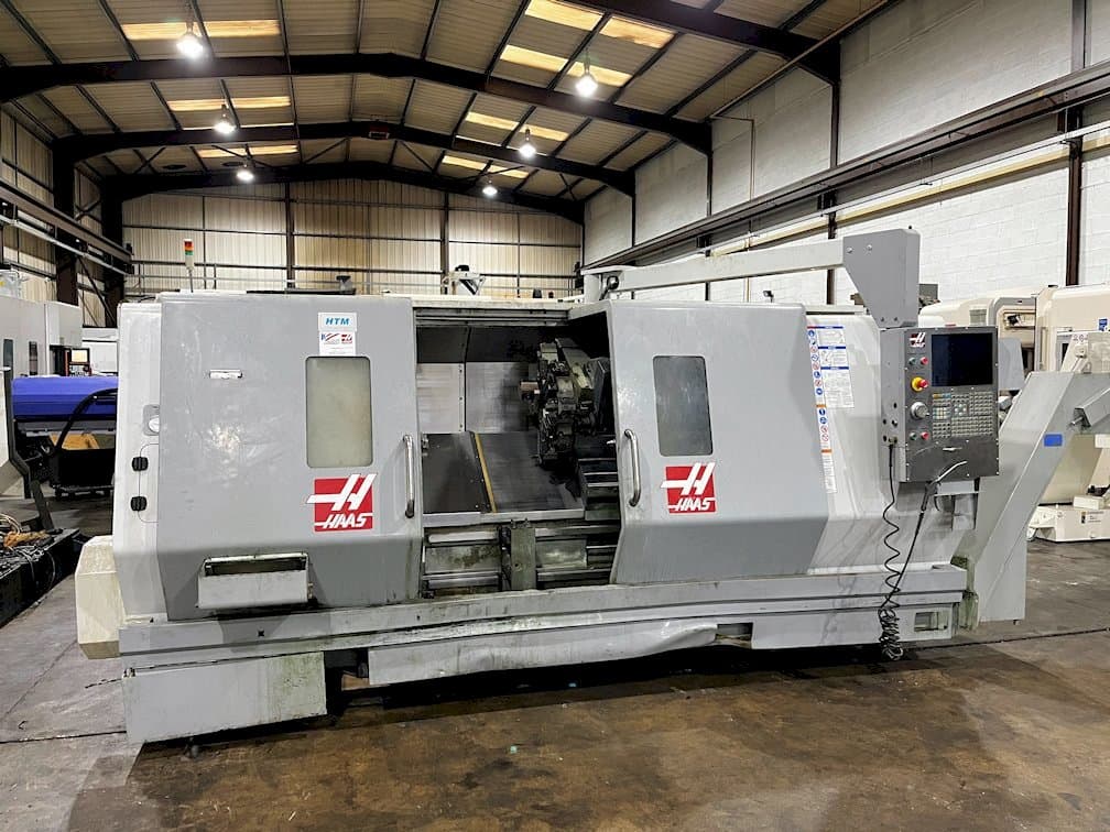 HAAS SL-30L THE Mašinos vaizdas iš priekio