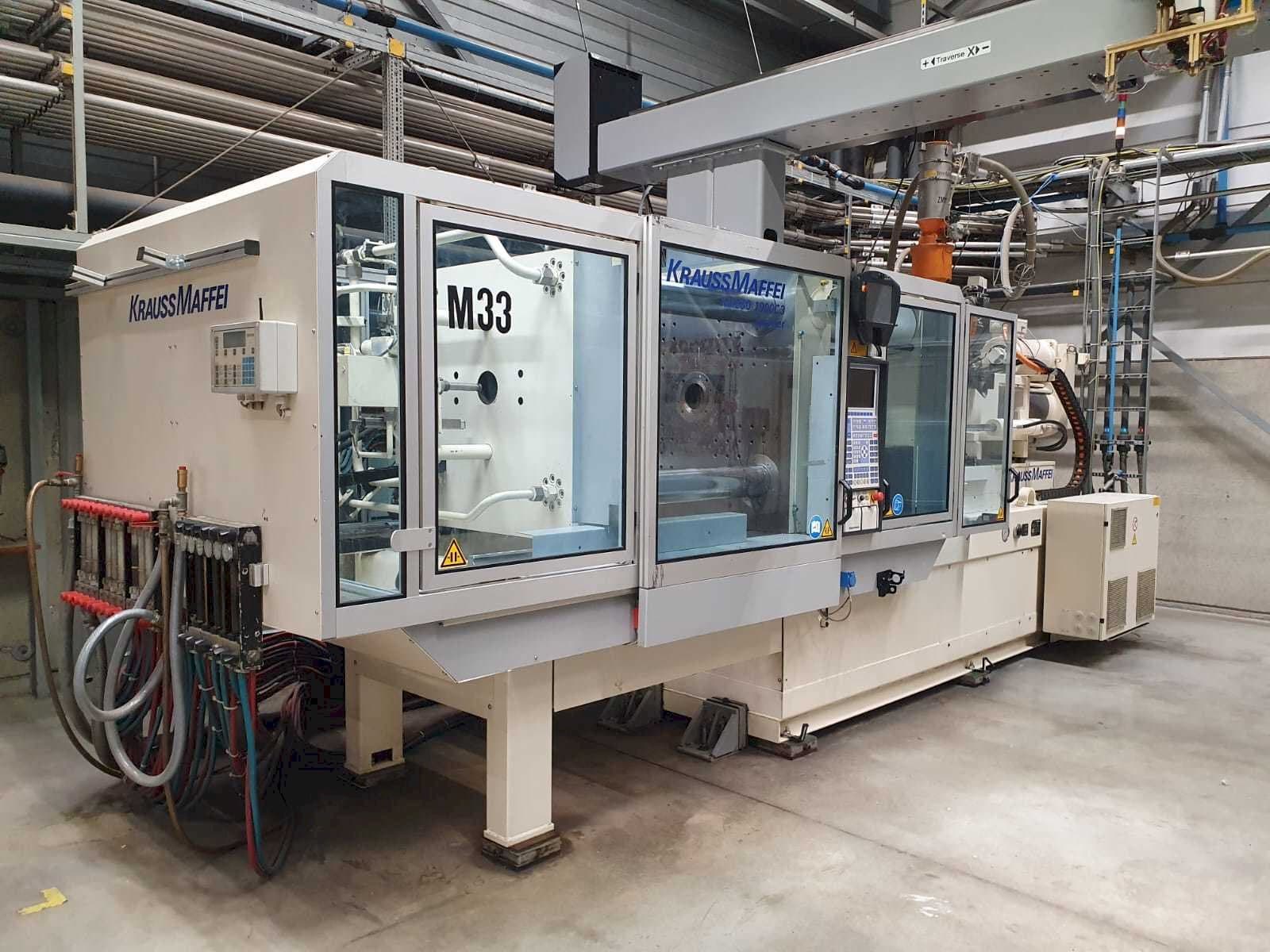 Krauss Maffei 280-1900 C3 Mašinos vaizdas iš priekio