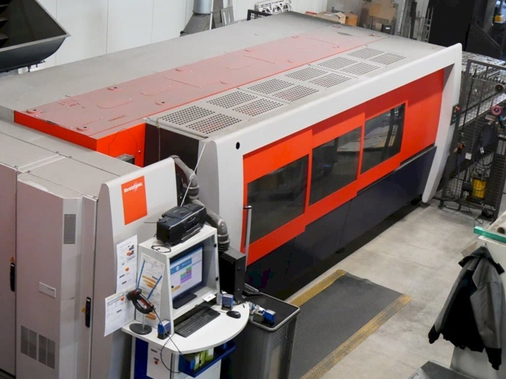 Bystronic BySpeed Pro Mašinos vaizdas iš kairės pusės