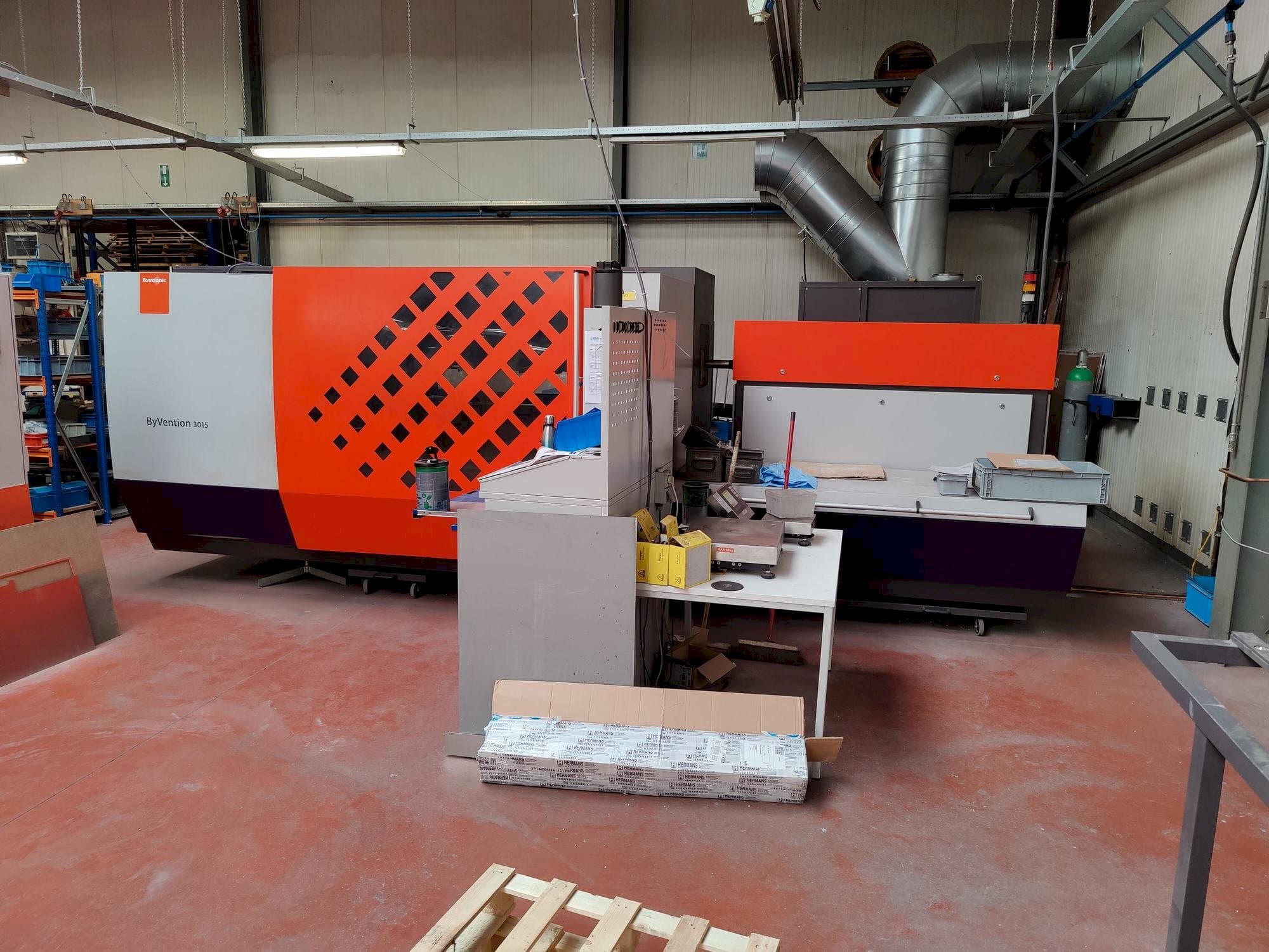 Bystronic ByVention 3015 Mašinos vaizdas iš priekio