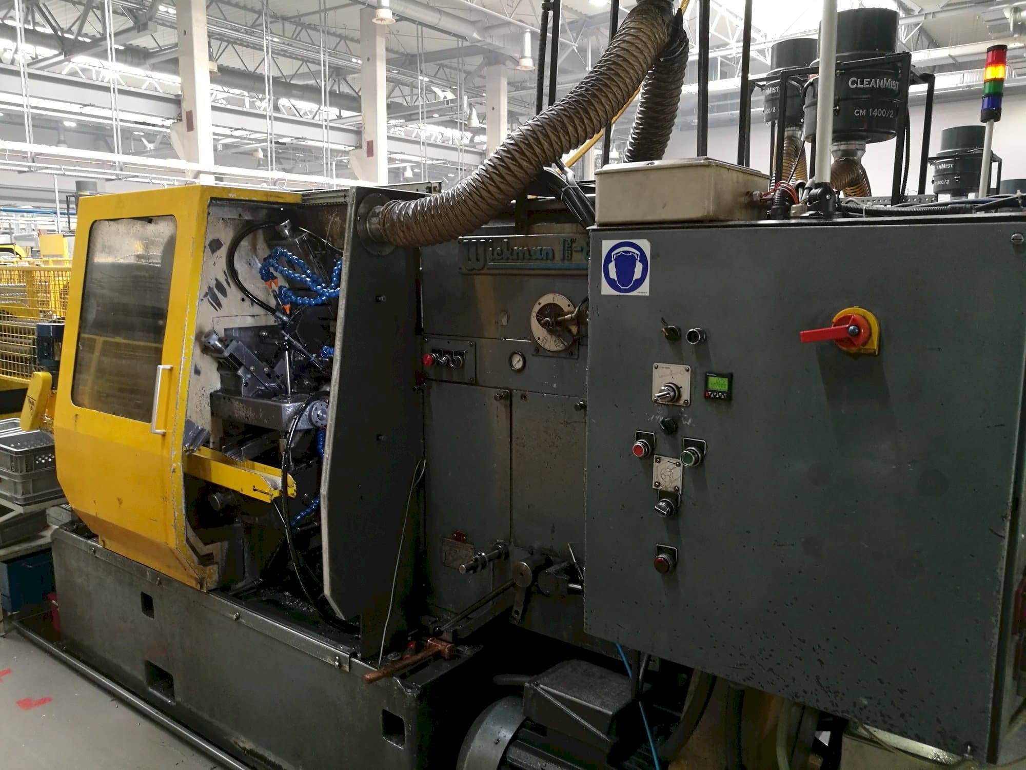 Wickman 1  3/8"-6 Mašinos vaizdas iš priekio