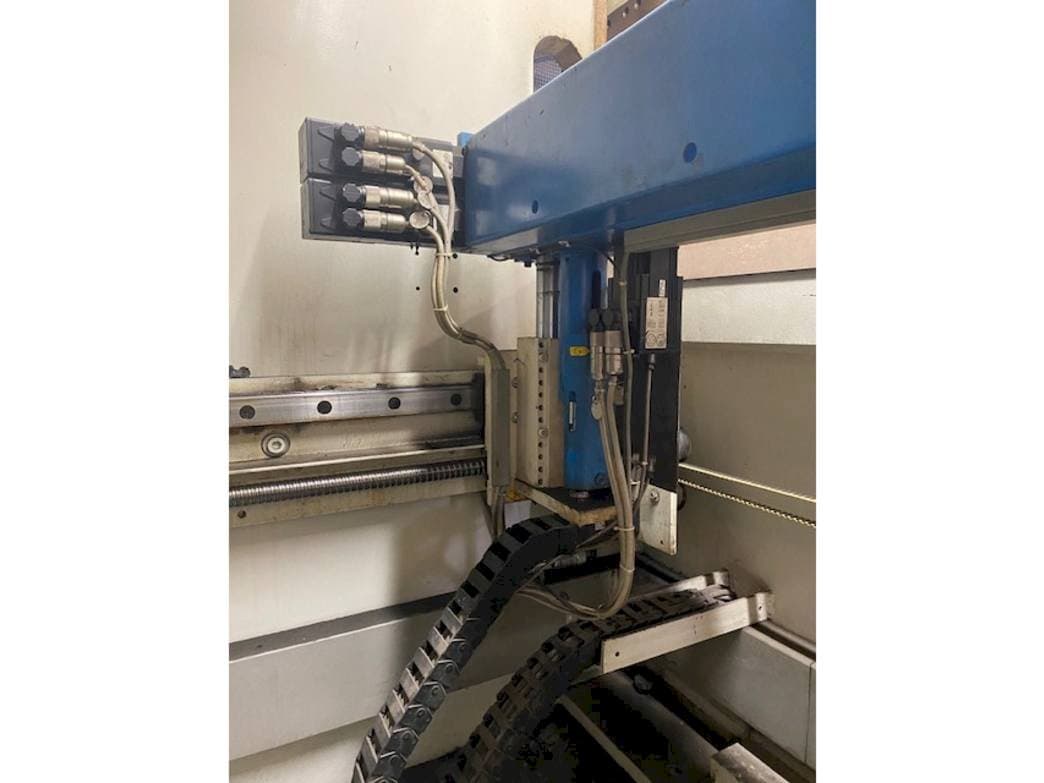 EHT VarioPress 225-30 Mašinos vaizdas iš priekio