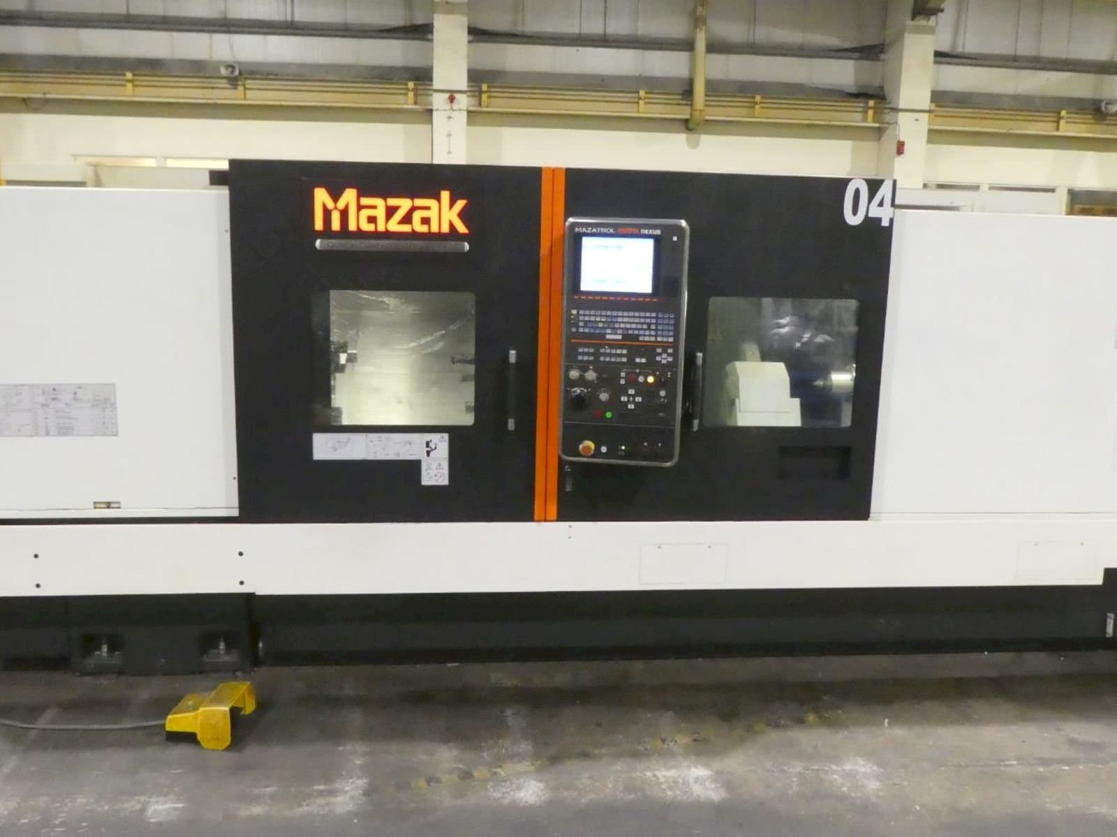 Mazak QUICK TURN NEXUS 450-II M Mašinos vaizdas iš priekio