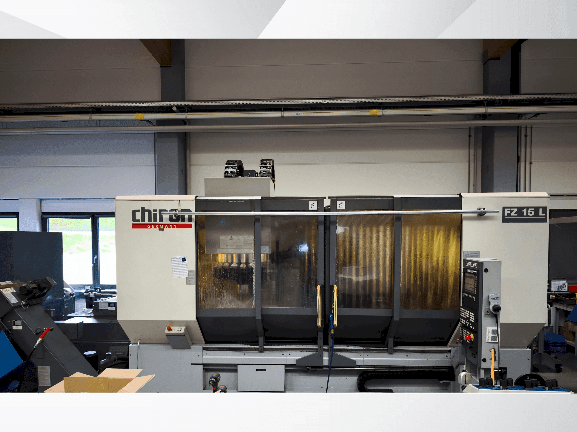 CHIRON FZ 15 L Mašinos vaizdas iš priekio