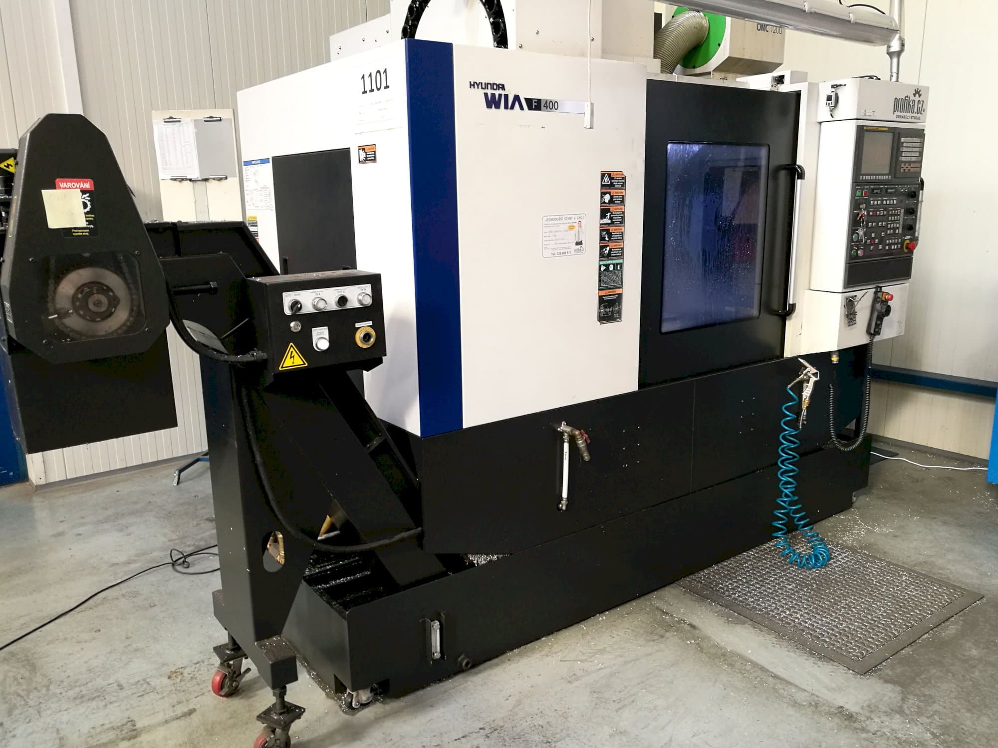 Hyundai Wia F400 Mašinos kairės pusės vaizdas