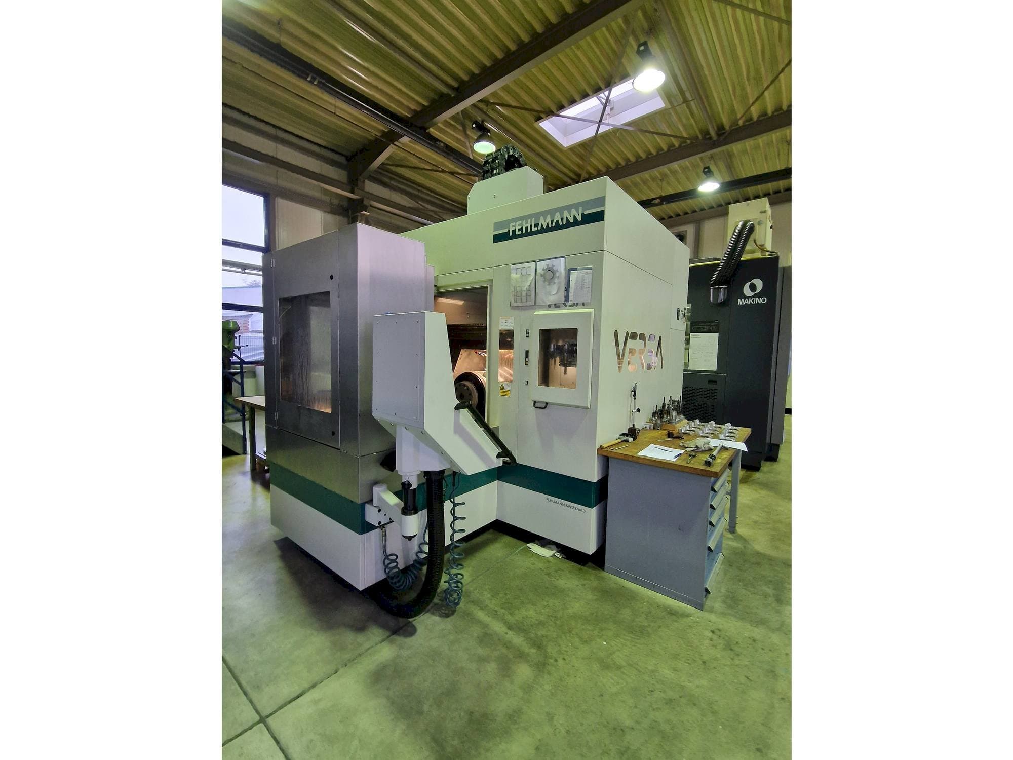 FEHLMANN Versa P825 Mašinos vaizdas iš priekio