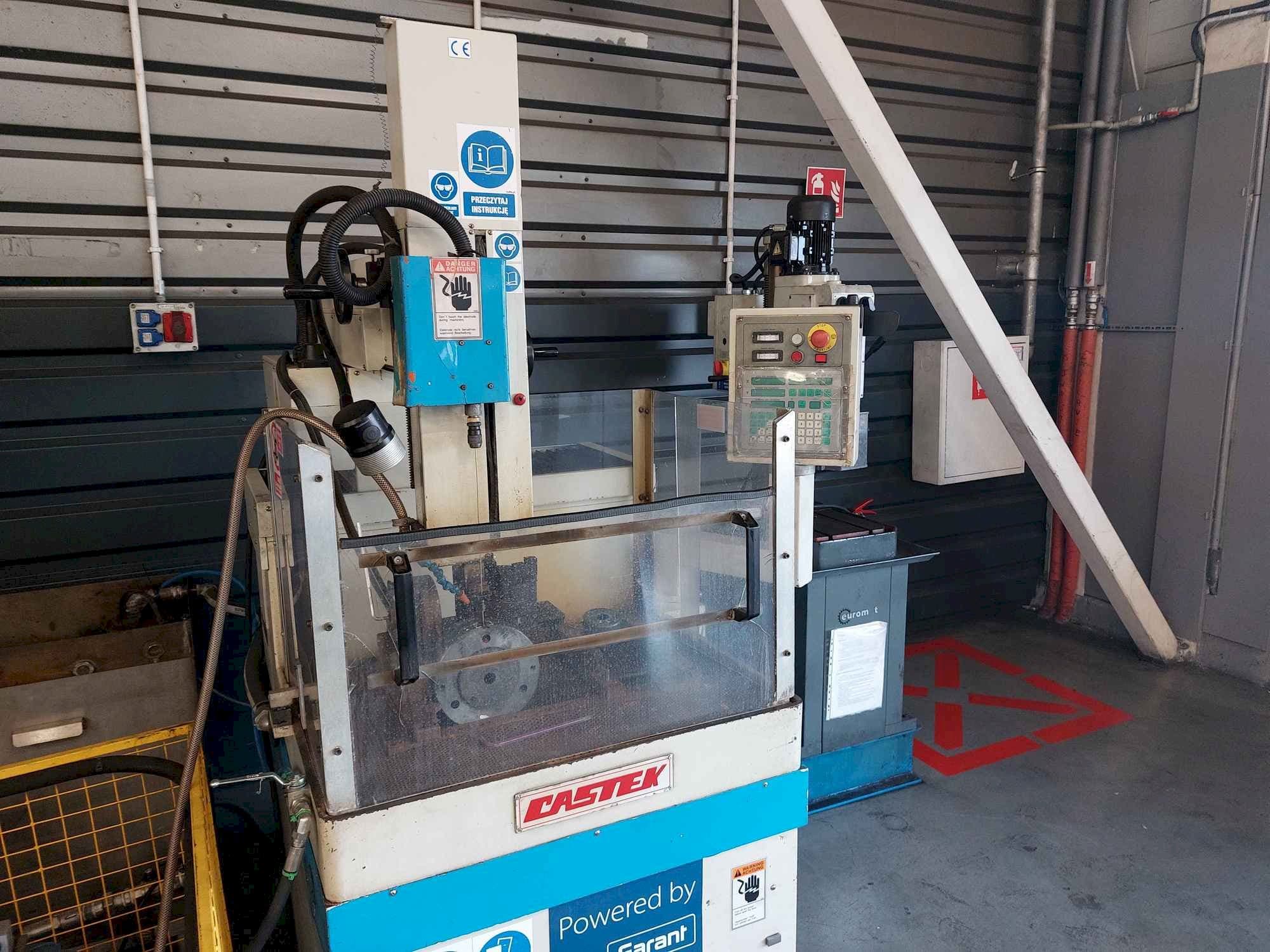 CASTEK SD5030CE Mašinos vaizdas iš priekio