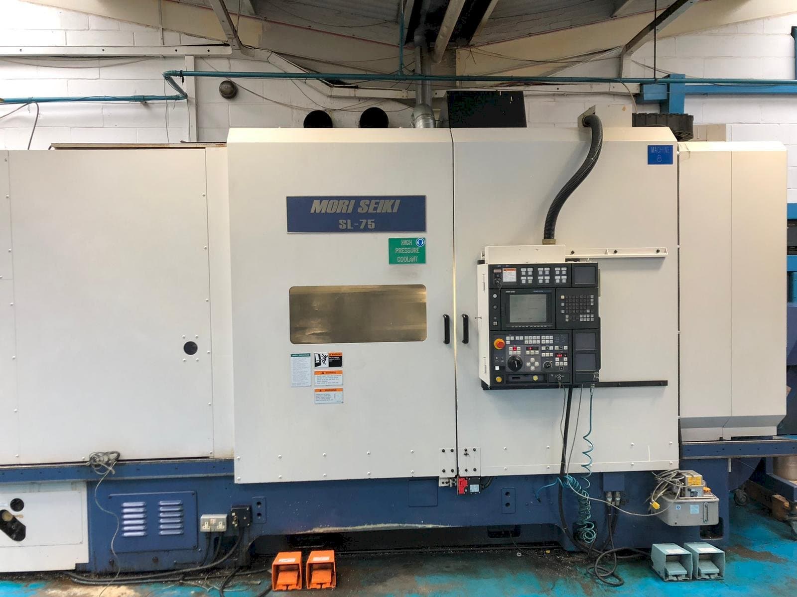 MORI SEIKI SL75 Mašinos vaizdas iš priekio