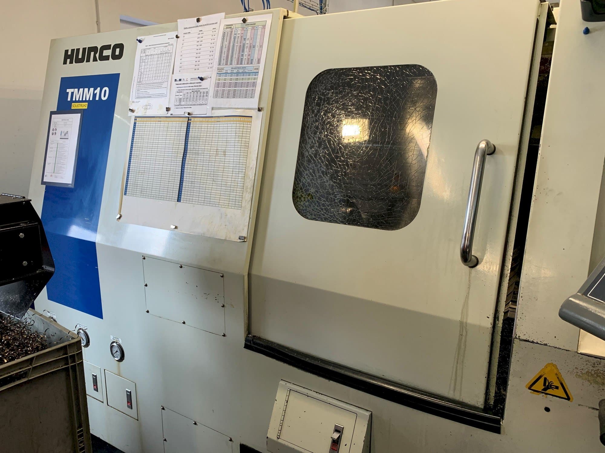 Hurco TMM 10 Mašinos vaizdas iš priekio