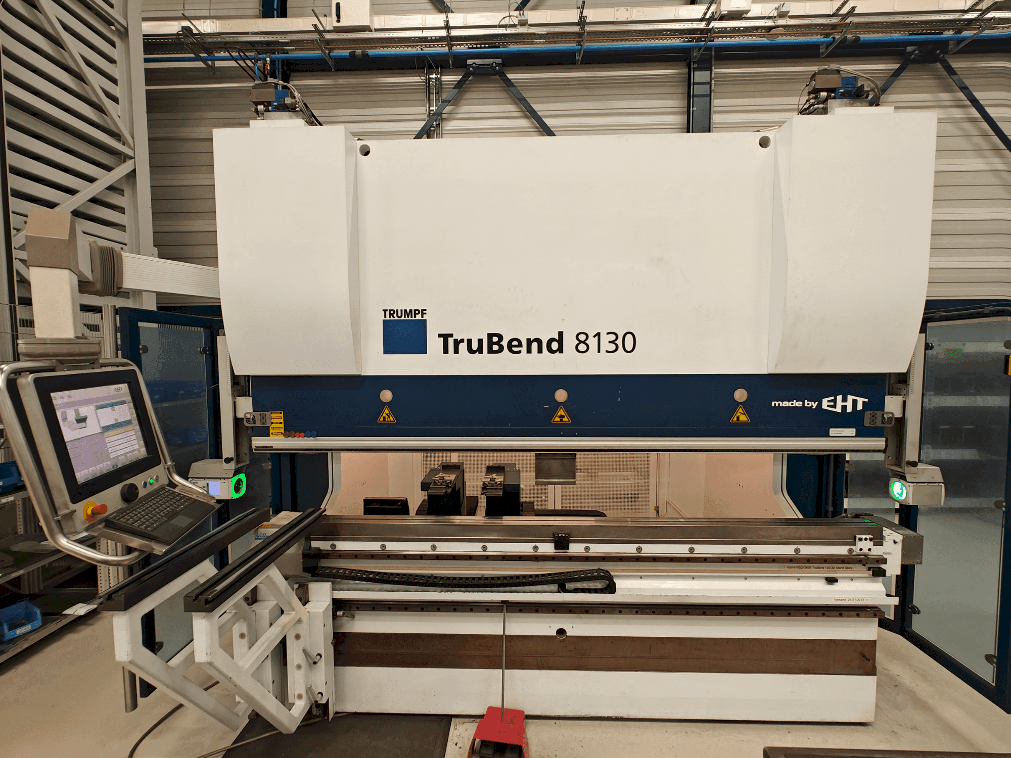 TRUMPF EHT TruBend 8130-30 Mašinos vaizdas iš priekio