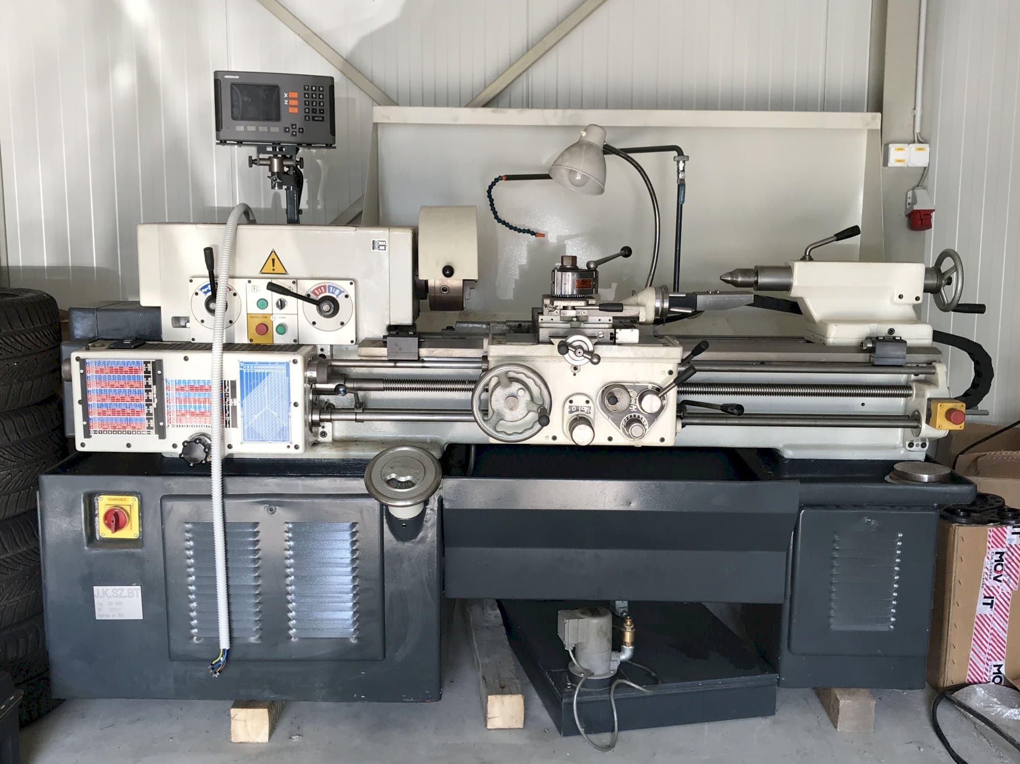 TOS JSV-18RA Mašinos vaizdas iš priekio