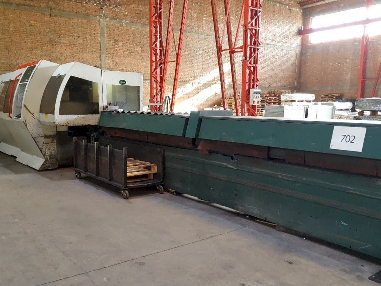 BLM ADIGE LT 702D Mašinos vaizdas iš priekio