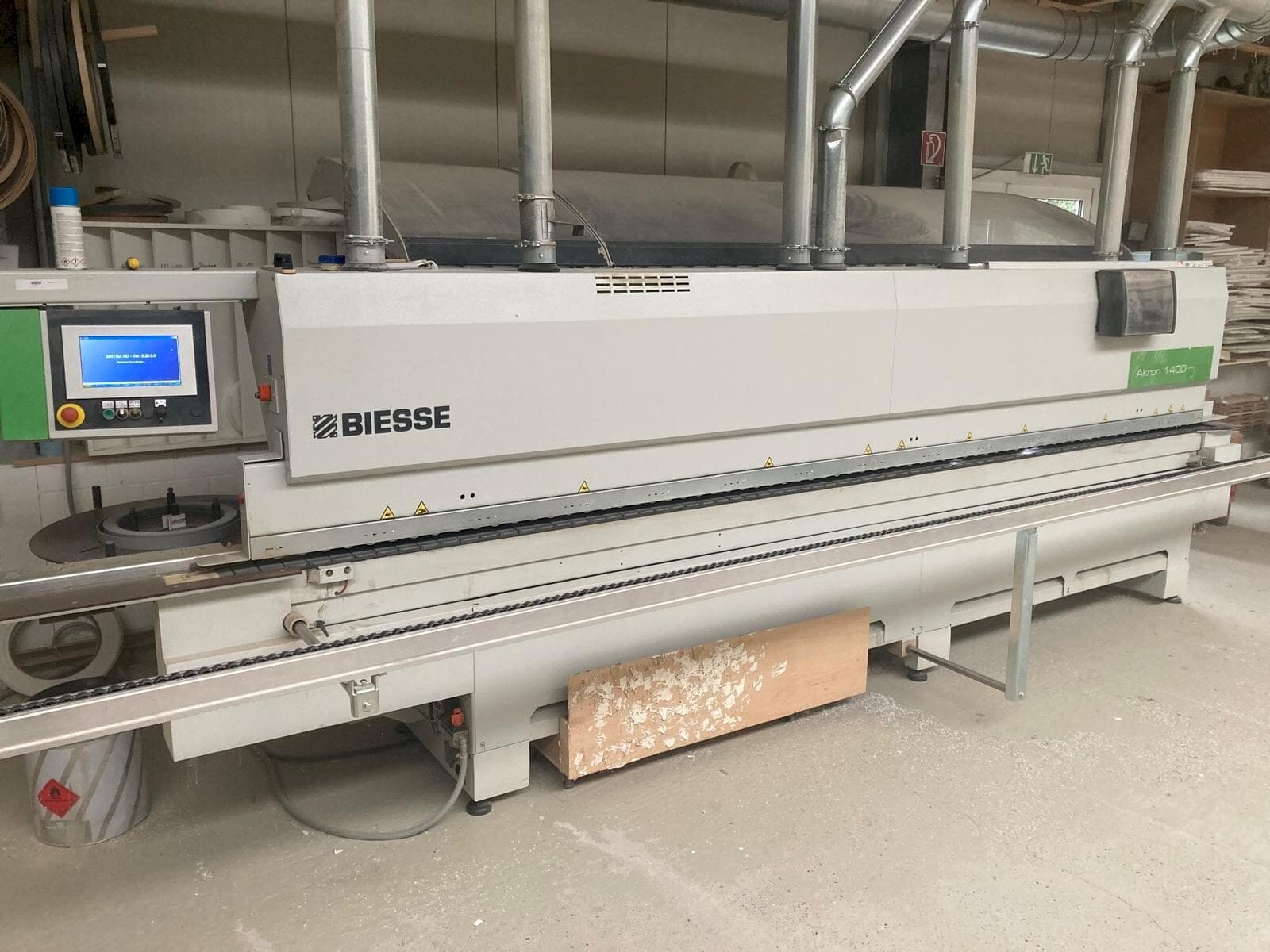 BIESSE AKRON 1440 Mašinos vaizdas iš priekio