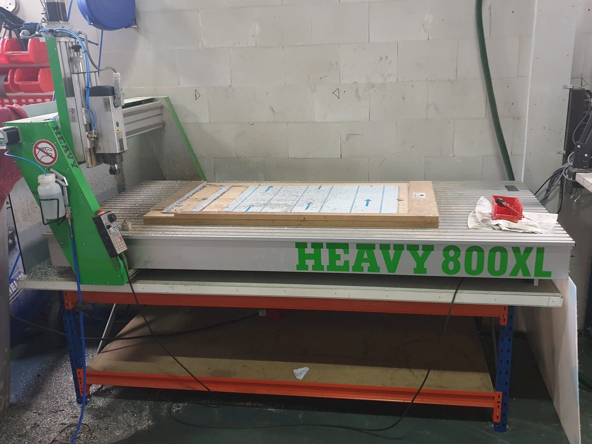 EAS Mašinos vaizdasHEAVY 800 XL iš priekio