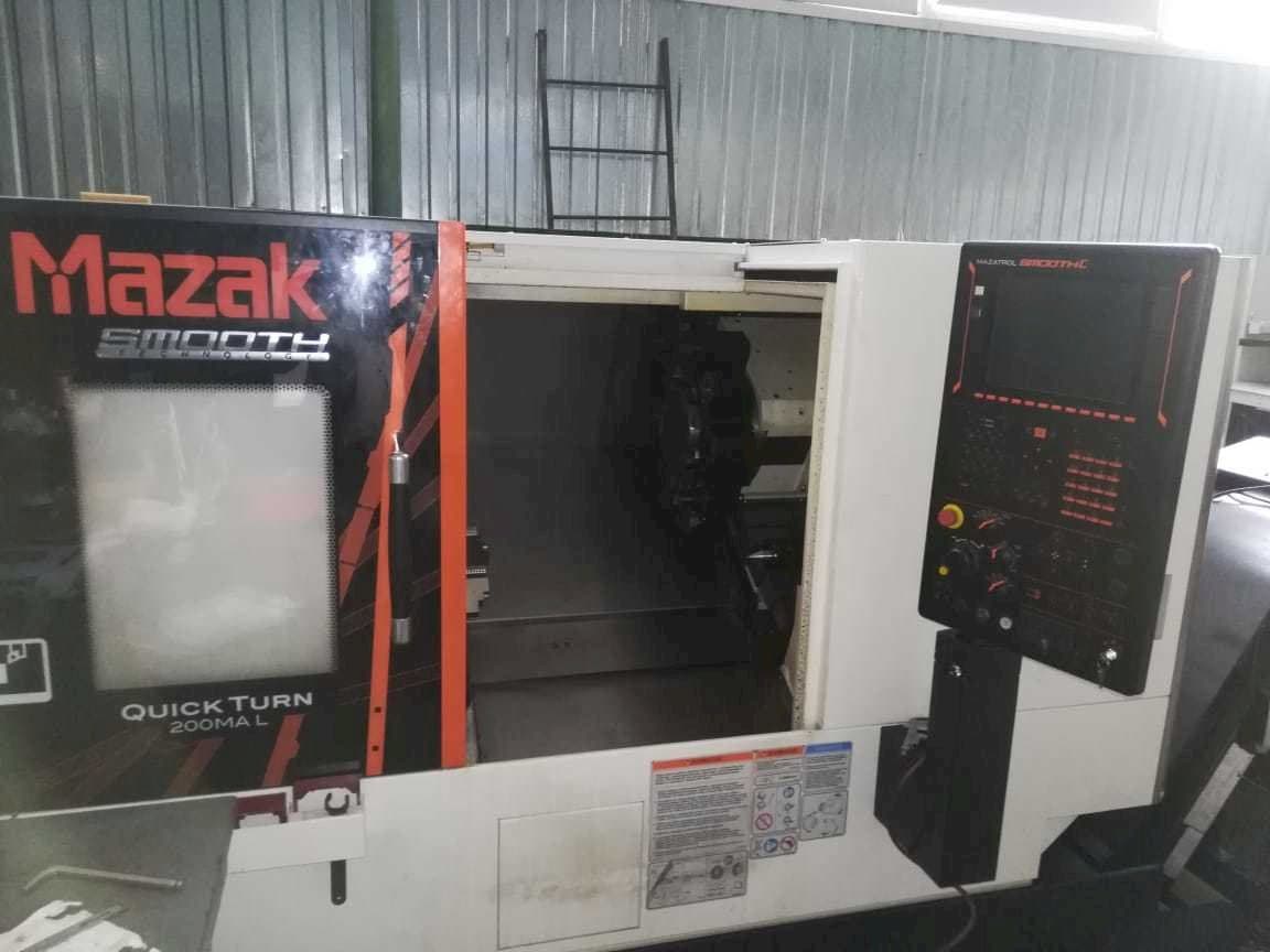 Mazak Quick Turn 200MA L Mašinos vaizdas iš priekio