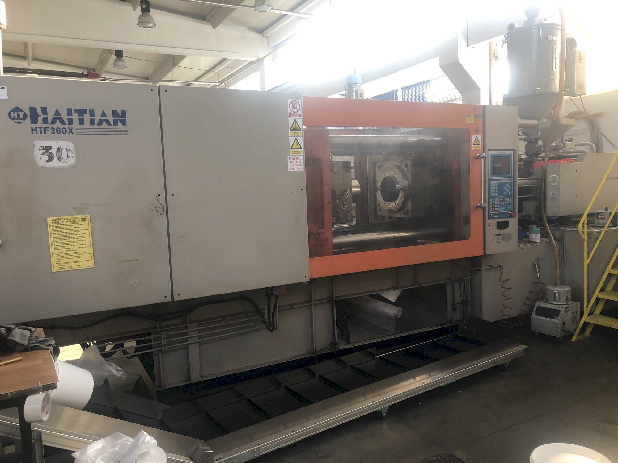 HAITIAN HTF 360X Mašinos vaizdas iš priekio