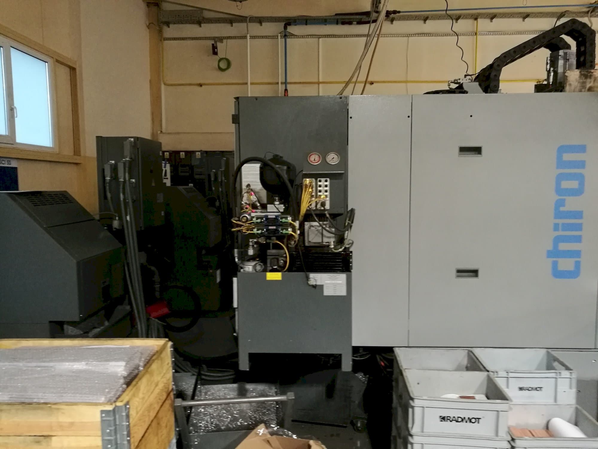 CHIRON FZ 12 KS Mašinos vaizdas iš priekio