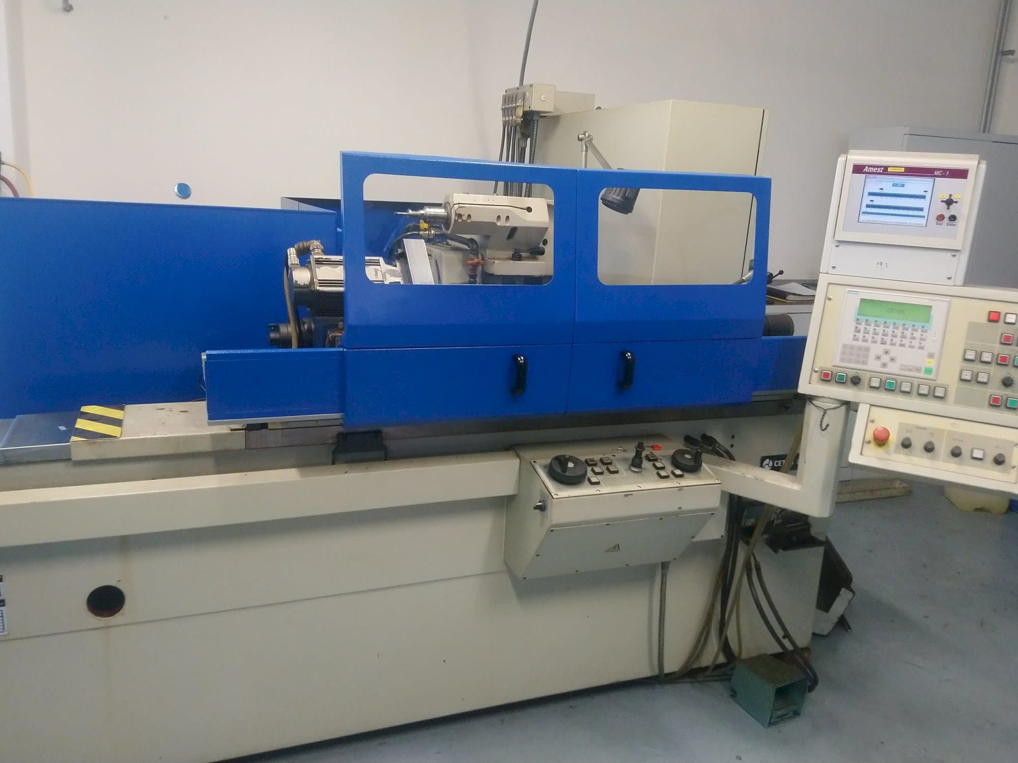 Cetos									 BUA 25A/750 Mašinos vaizdas iš priekio