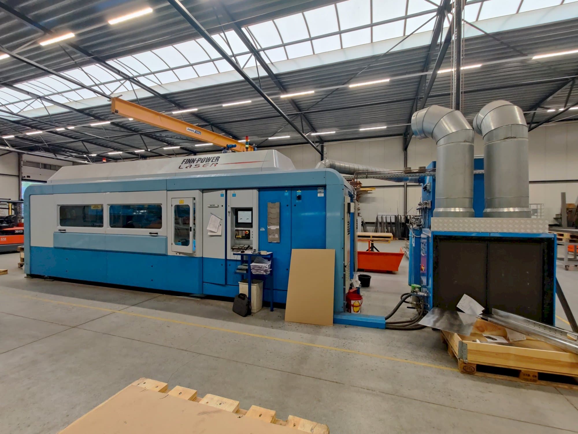 Finn-Power FPL6-B Mašinos vaizdas iš priekio