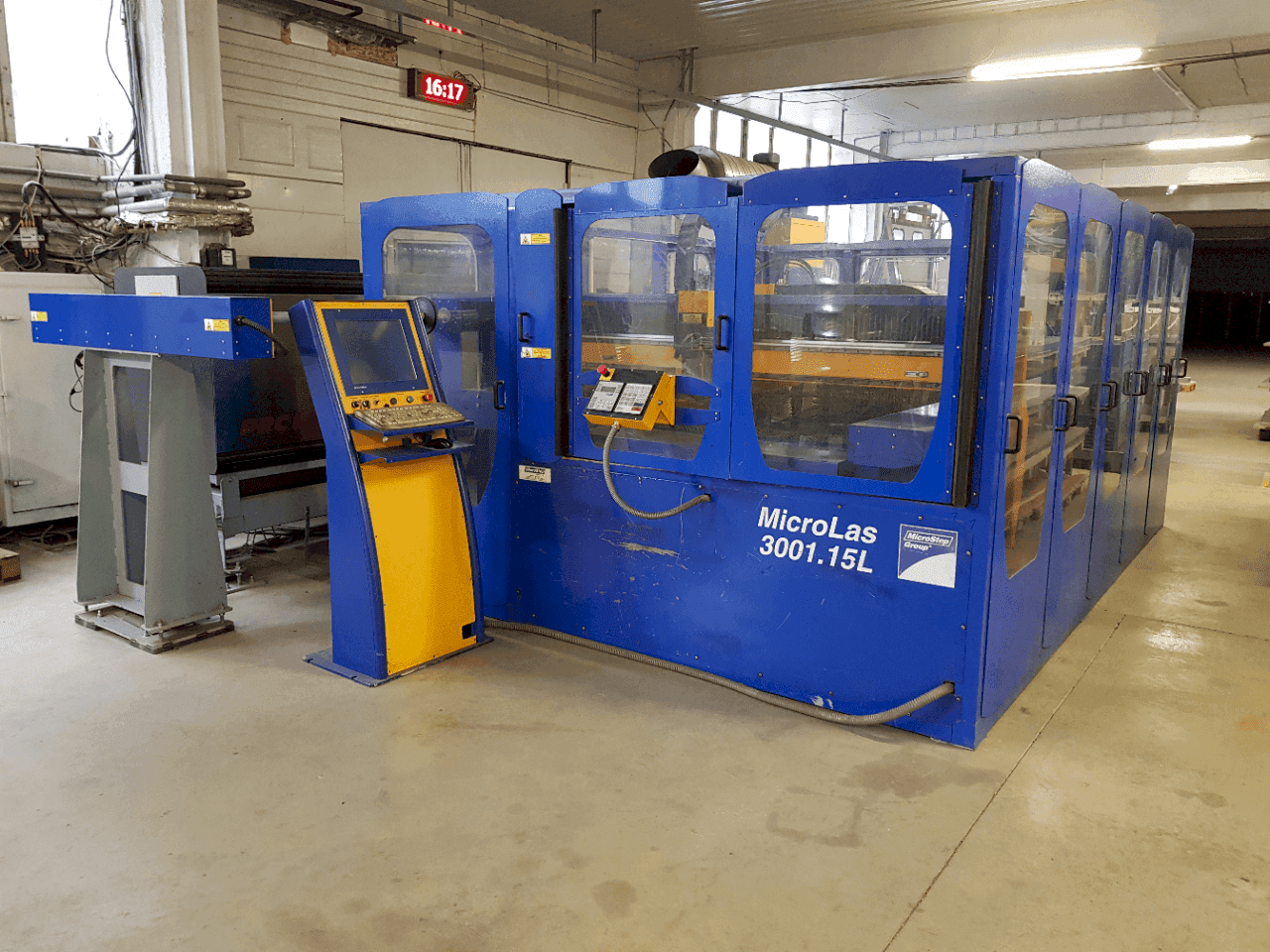 MicroStep MicroLas 3001.15L Mašinos vaizdas iš priekio