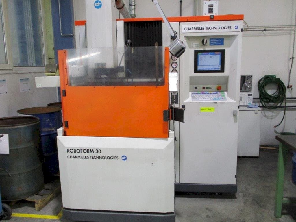 CHARMILLES Roboform 30 Mašinos vaizdas iš priekio