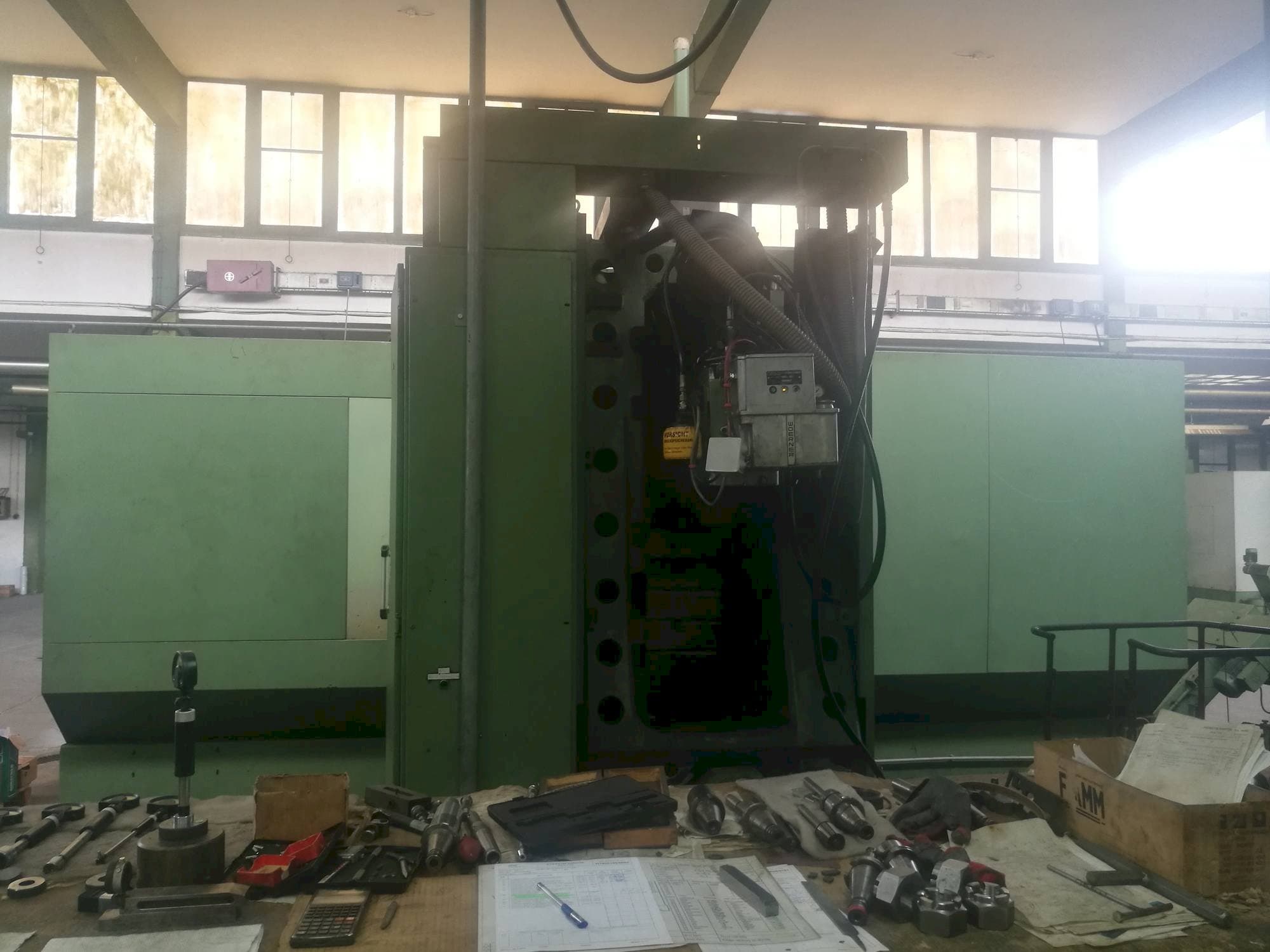 HELLER PFU3 Mašinos vaizdas iš priekio