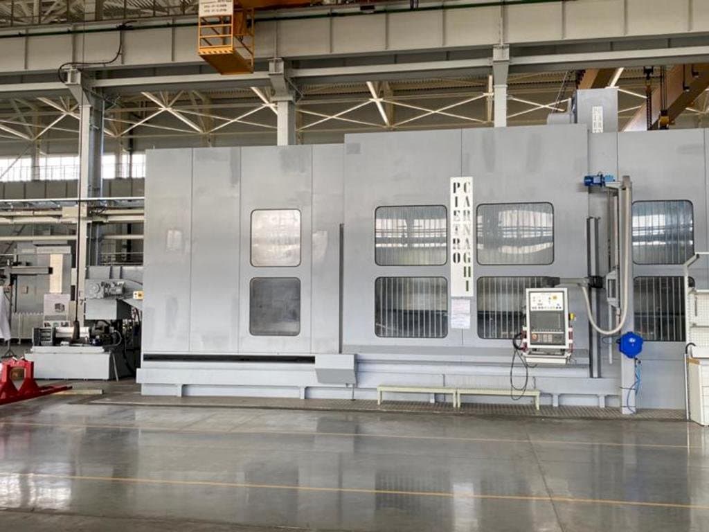 PIETRO CARNAGHI  AC 32TM 2800 Mašinos vaizdas iš priekio