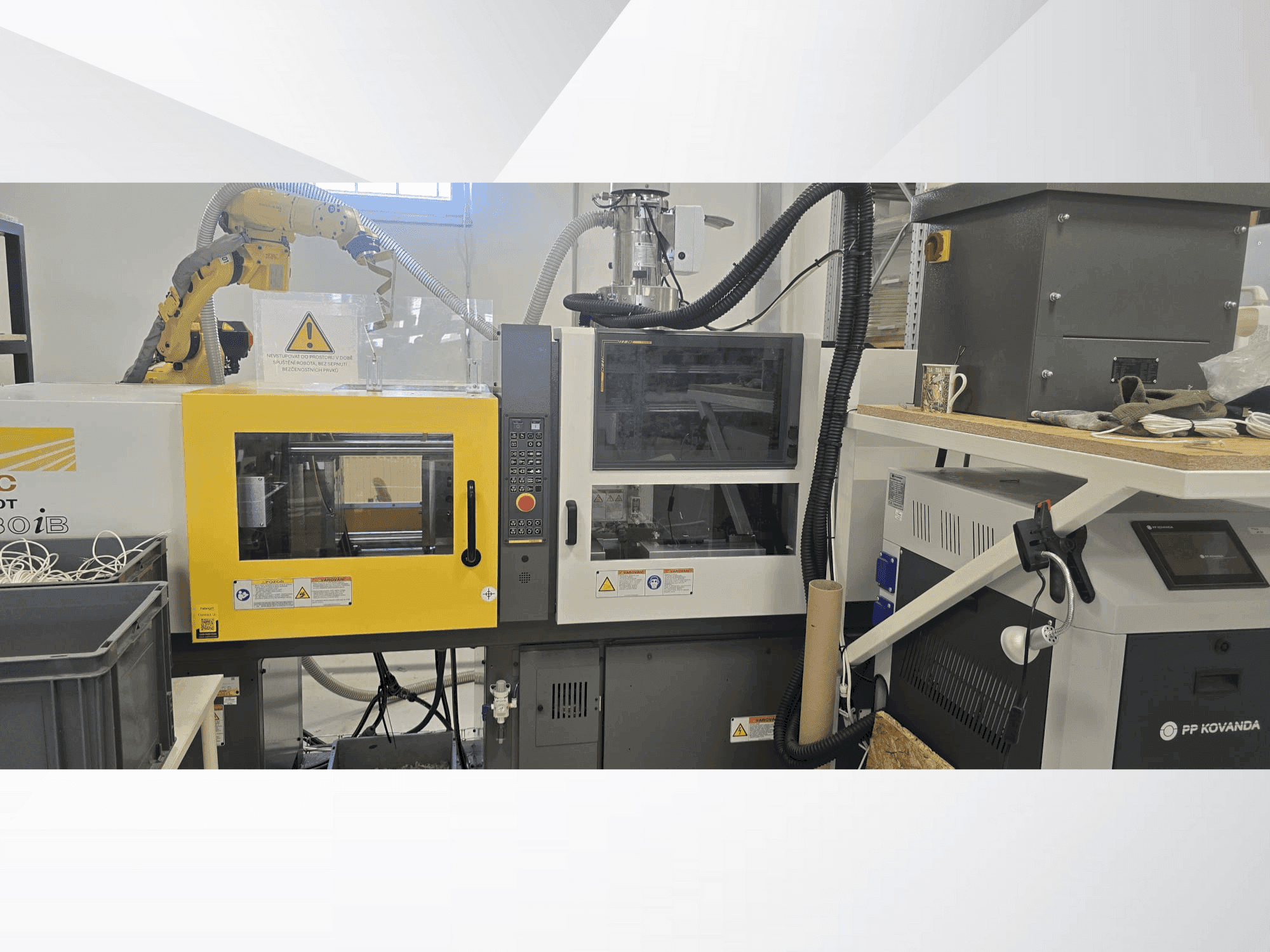 FANUC Roboshot alpha-i30B Mašinos vaizdas iš priekio