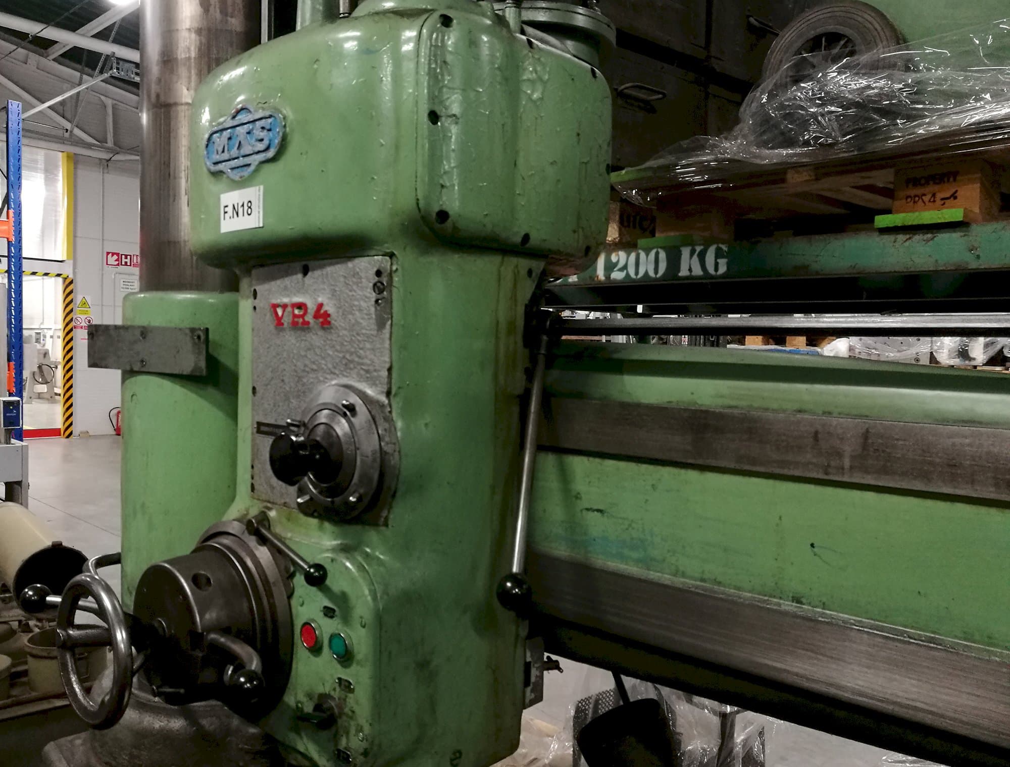 KOVOSVIT MAS Mašinos kairės pusės vaizdasVR 4