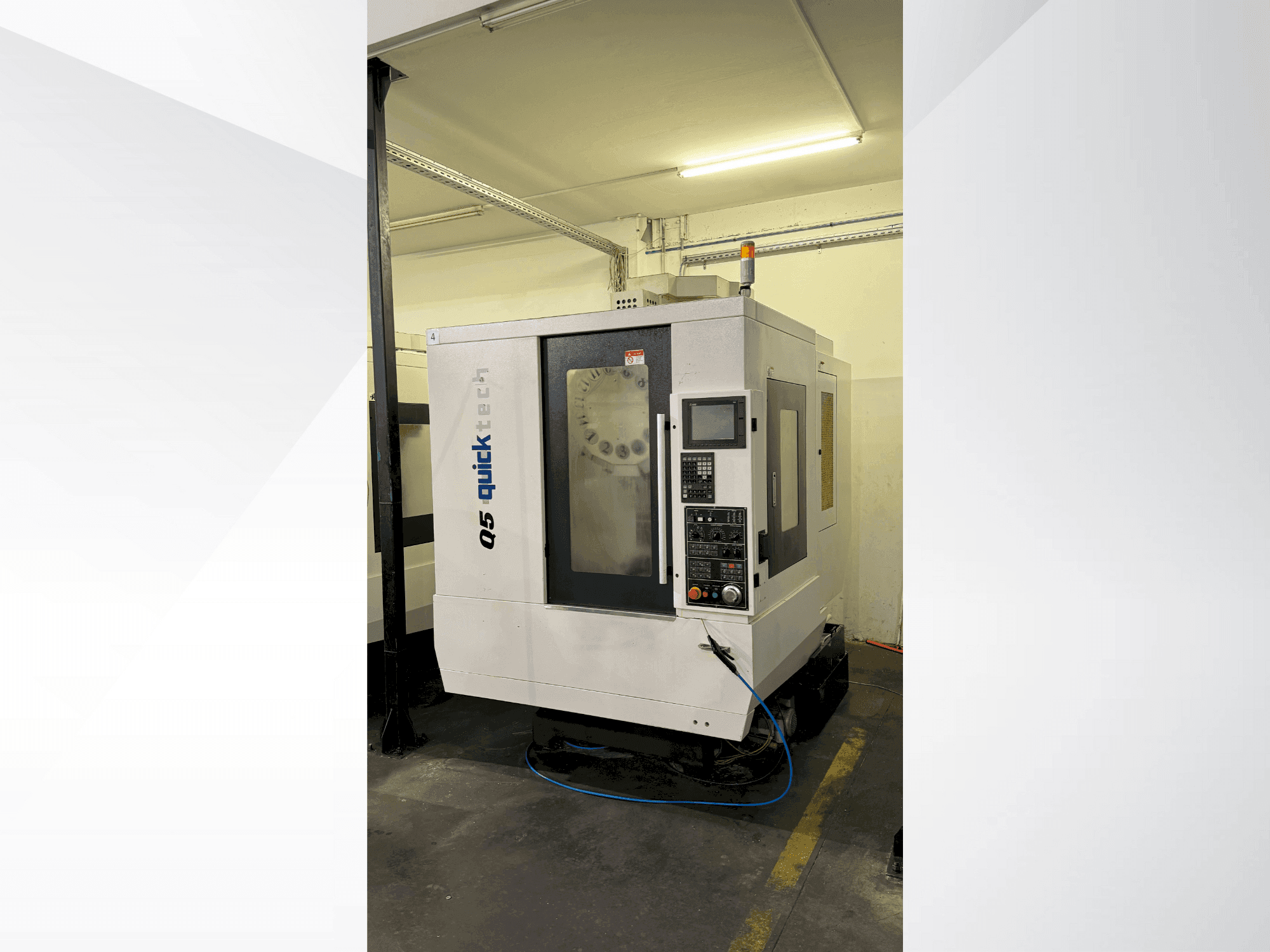 Quick-Tech Q5 Mašinos vaizdas iš priekio