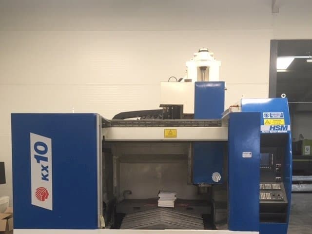 Huron KX 10 Mašinos vaizdas iš priekio